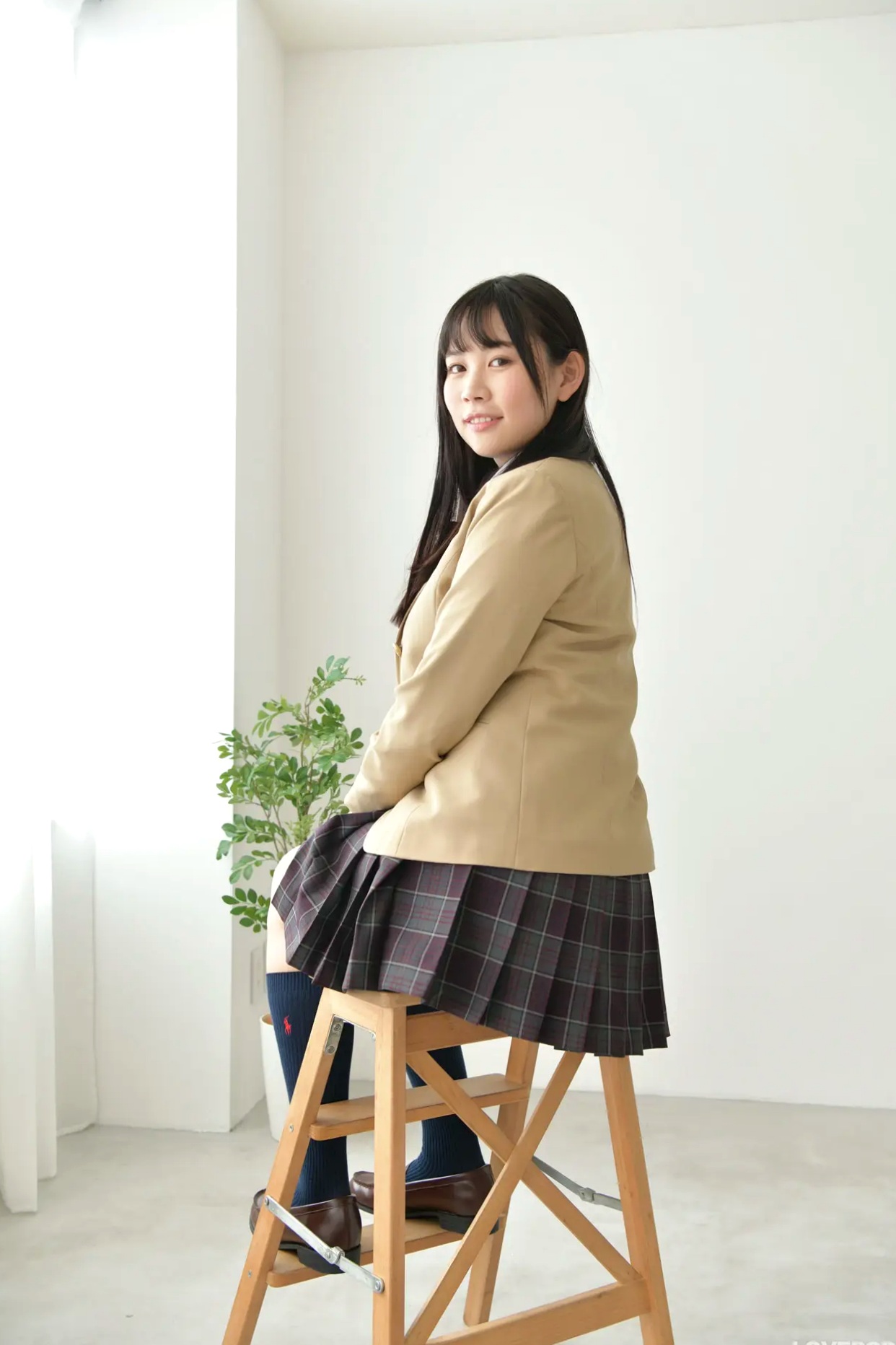 Gallery - [LOVEPOP] Seina Shinomi 篠見星奈 Photoset 08 日系高中校服清纯制服写真日本清纯校服制服治愈系 女神私房照_秀色女神 - image 36