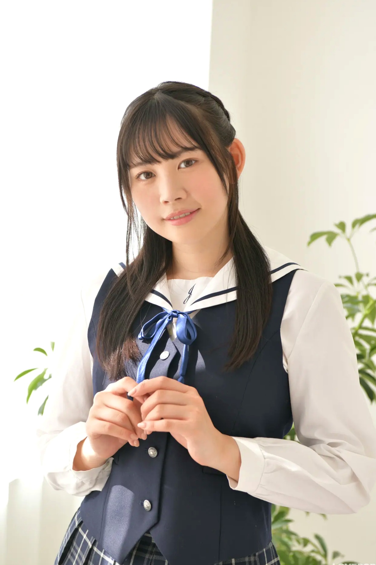 Gallery - [LOVEPOP] Seina Shinomi 篠見星奈 Photoset 06 日系清纯校服制服美腿写真日本校服制服清纯美腿 女神私房照_秀色女神 - image 9