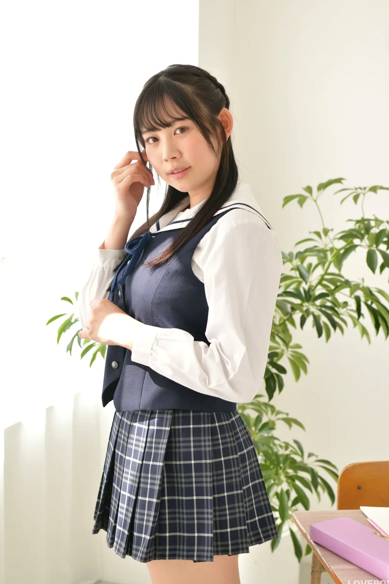 Gallery - [LOVEPOP] Seina Shinomi 篠見星奈 Photoset 06 日系清纯校服制服美腿写真日本校服制服清纯美腿 女神私房照_秀色女神 - image 11