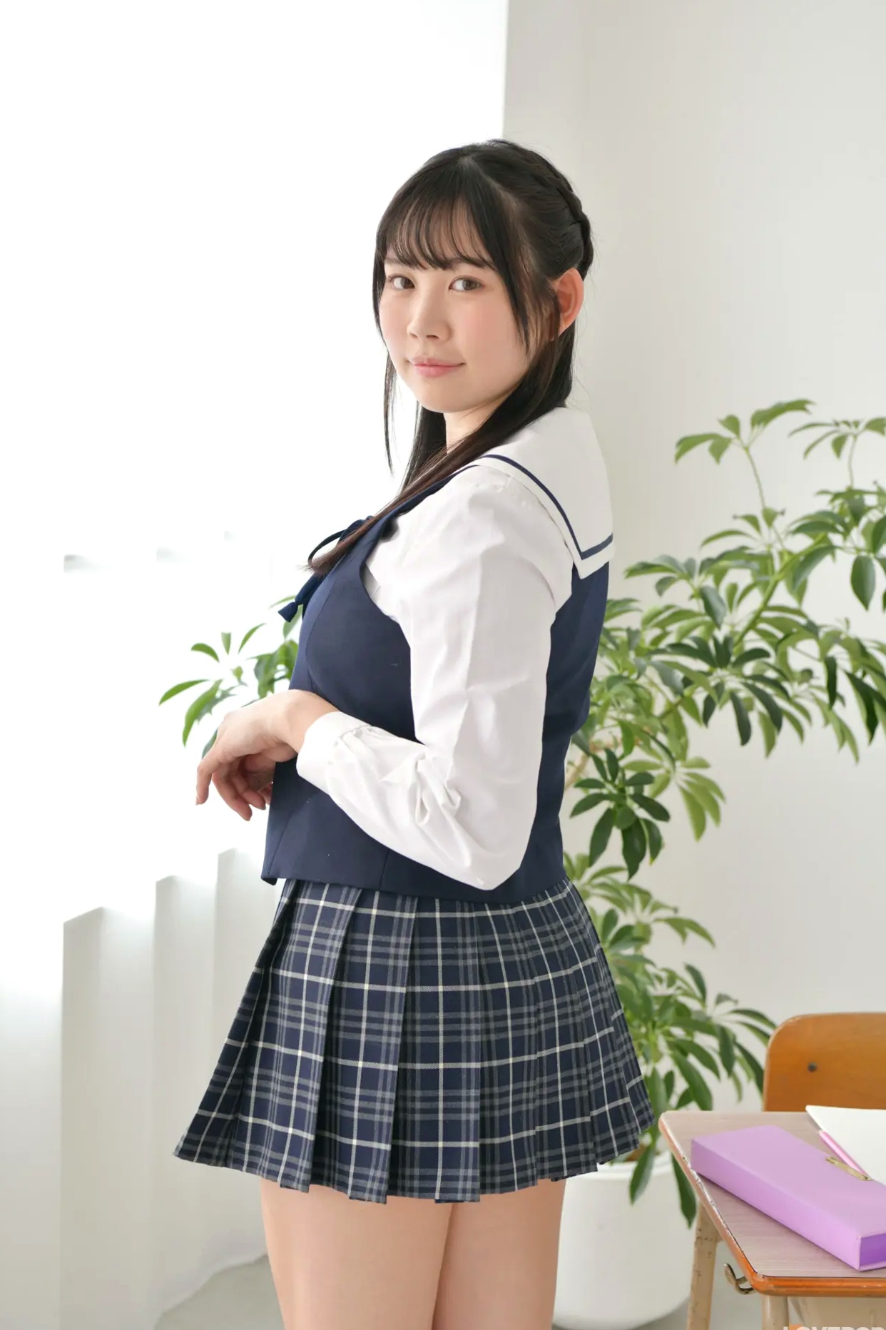 Gallery - [LOVEPOP] Seina Shinomi 篠見星奈 Photoset 06 日系清纯校服制服美腿写真日本校服制服清纯美腿 女神私房照_秀色女神 - image 14