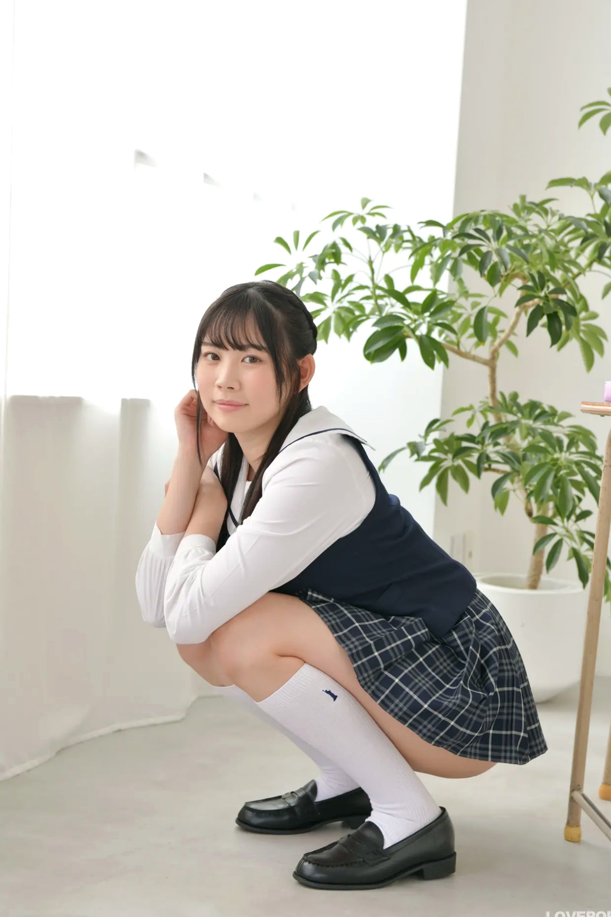 Gallery - [LOVEPOP] Seina Shinomi 篠見星奈 Photoset 06 日系清纯校服制服美腿写真日本校服制服清纯美腿 女神私房照_秀色女神 - image 21
