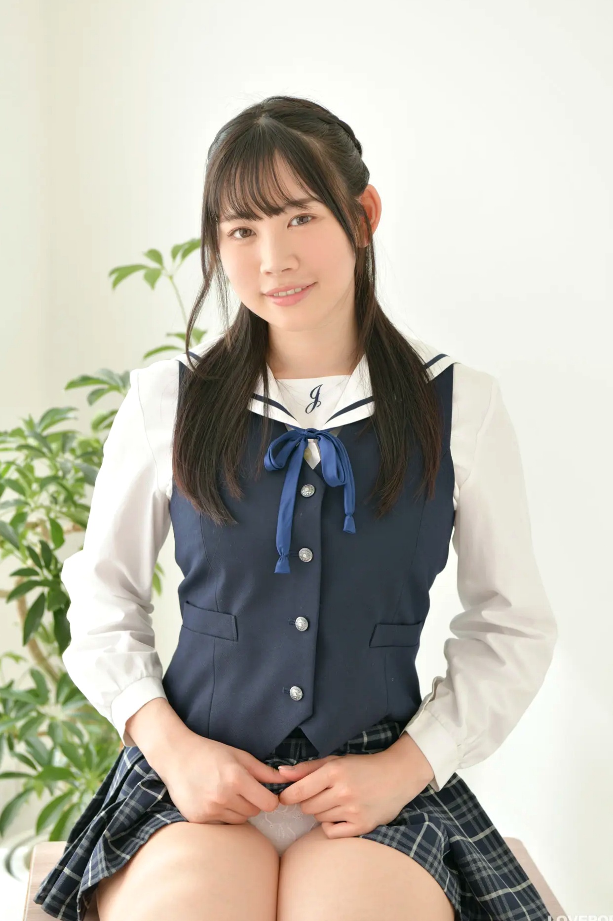 Gallery - [LOVEPOP] Seina Shinomi 篠見星奈 Photoset 06 日系清纯校服制服美腿写真日本校服制服清纯美腿 女神私房照_秀色女神 - image 59