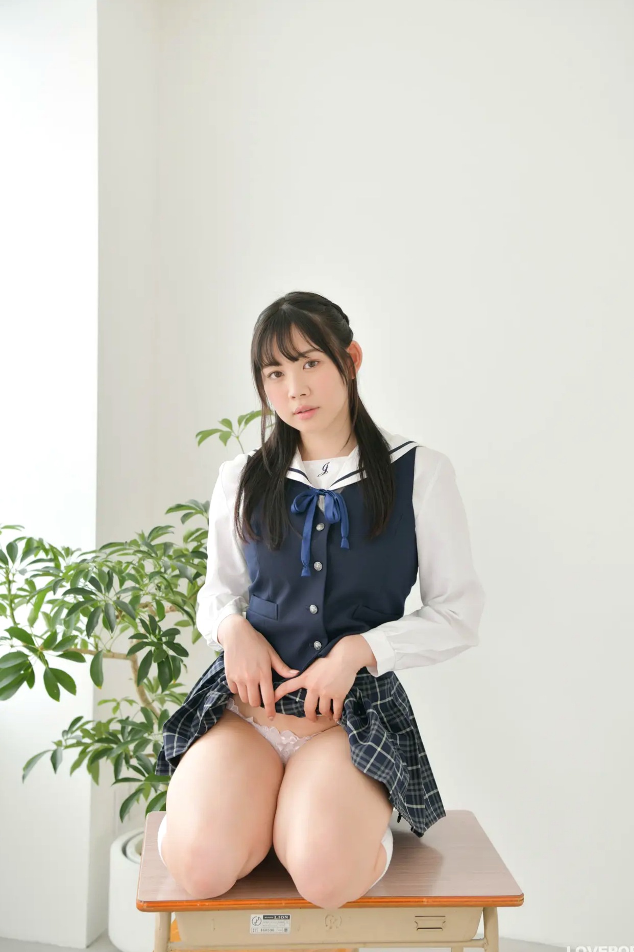 Gallery - [LOVEPOP] Seina Shinomi 篠見星奈 Photoset 06 日系清纯校服制服美腿写真日本校服制服清纯美腿 女神私房照_秀色女神 - image 72