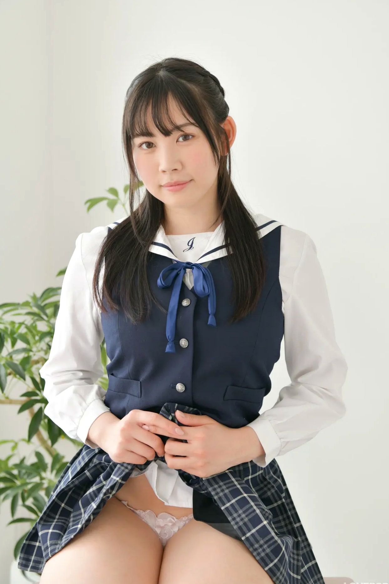 Gallery - [LOVEPOP] Seina Shinomi 篠見星奈 Photoset 06 日系清纯校服制服美腿写真日本校服制服清纯美腿 女神私房照_秀色女神 - image 73