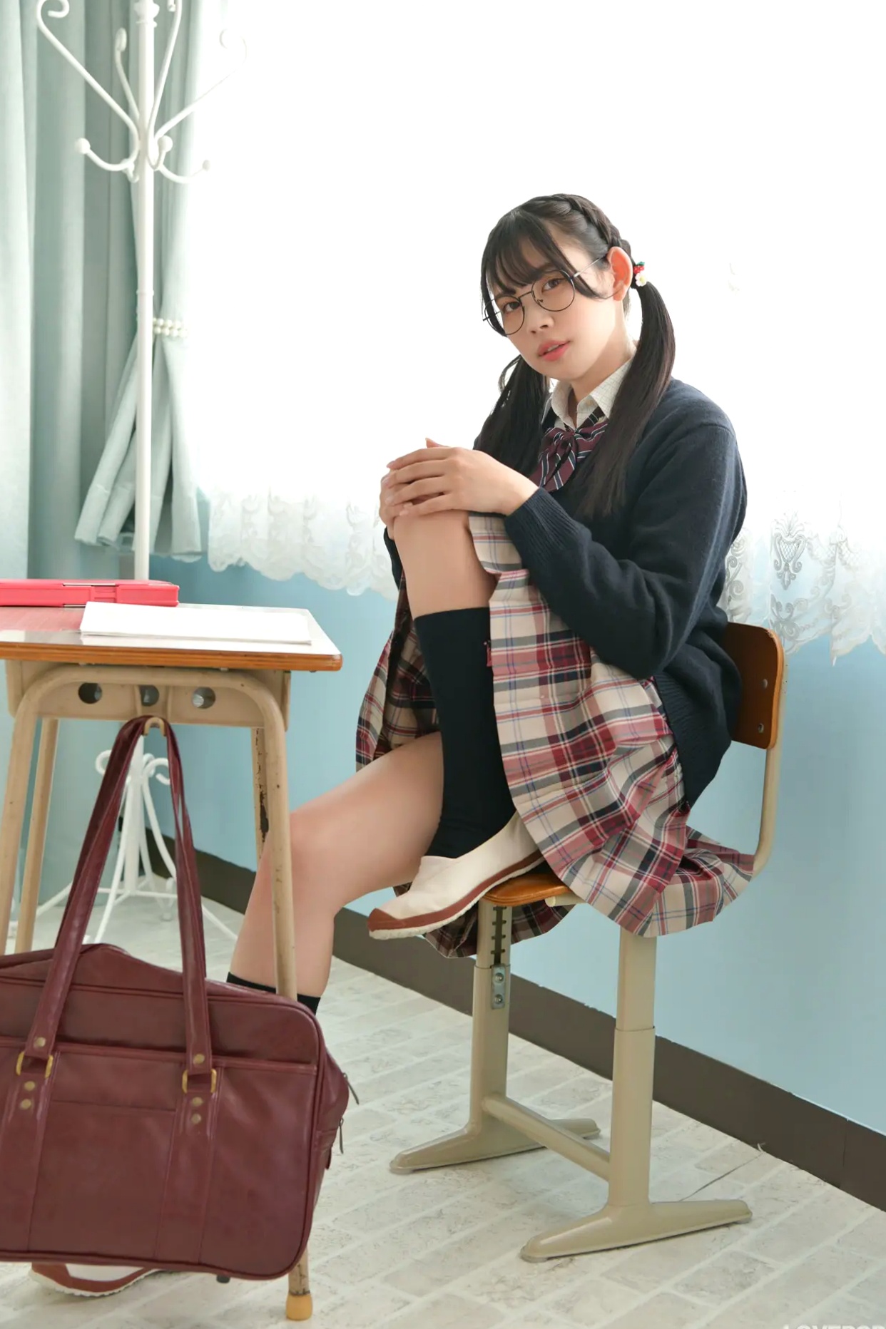[LOVEPOP] Seina Shinomi 篠見星奈 Photoset 05 日系JK制服清纯校服美腿写真