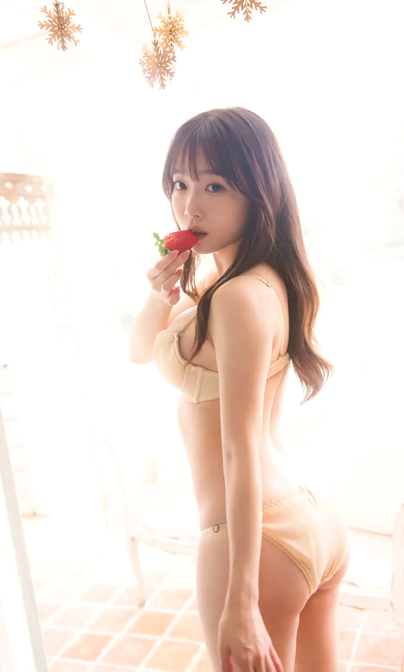 Gallery - 岸みゆ - ずっと赤とツナガル 日本清纯性感内衣私房写真集日本性感内衣白嫩波涛胸涌 女神私房照_秀色女神 - image 15