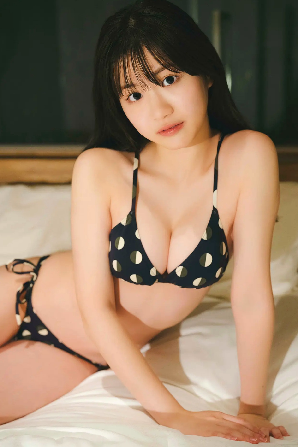 Gallery - 葉月くれあ x 永岡ゆきね - ヤンマガアザーっす！日系清纯美少女比基尼温泉写真日本比基尼清纯治愈系泳池 女神私房照_秀色女神 - image 47
