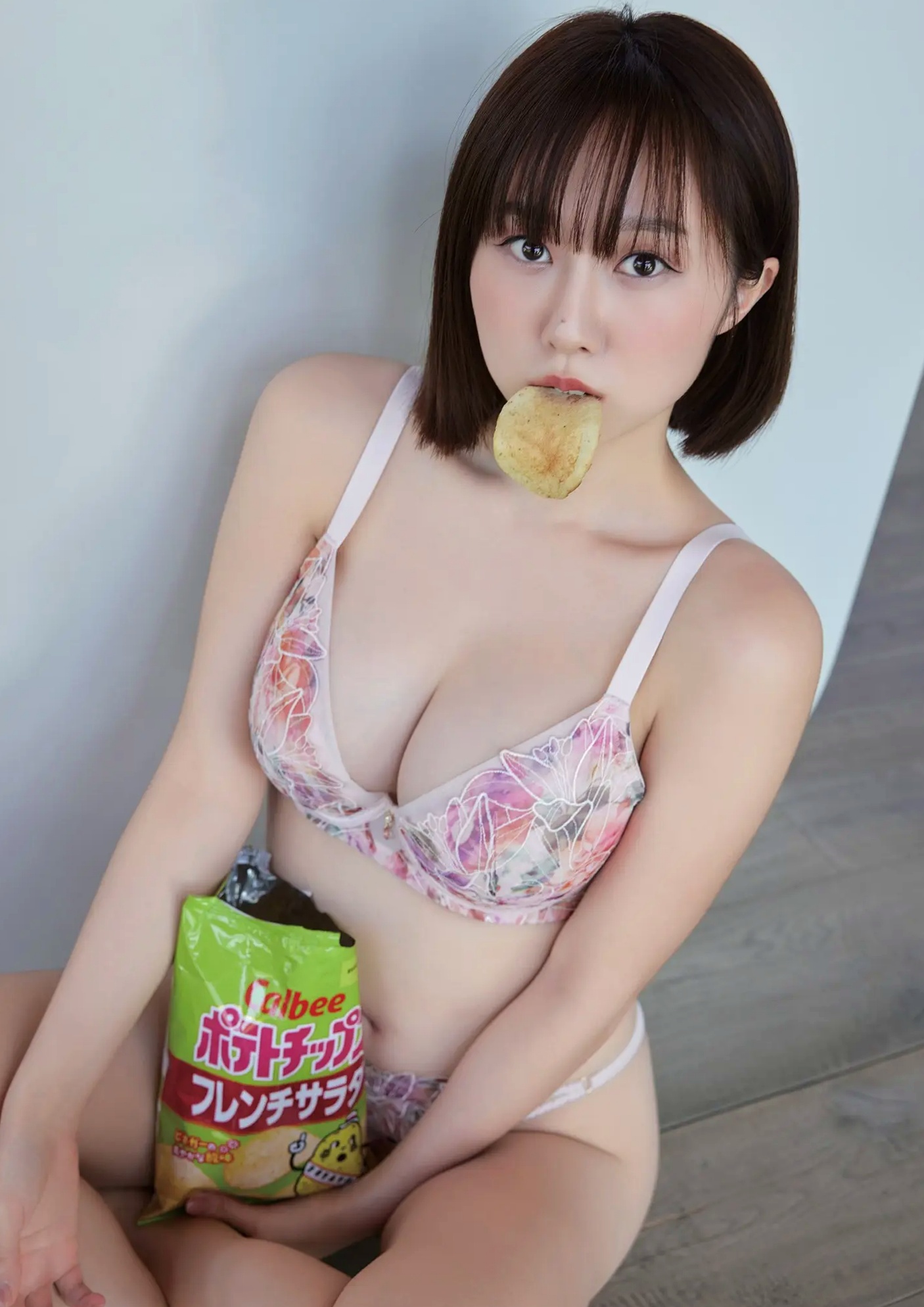 斐棋 - 一棋一會 清纯甜美内衣私房与日系街拍写真
