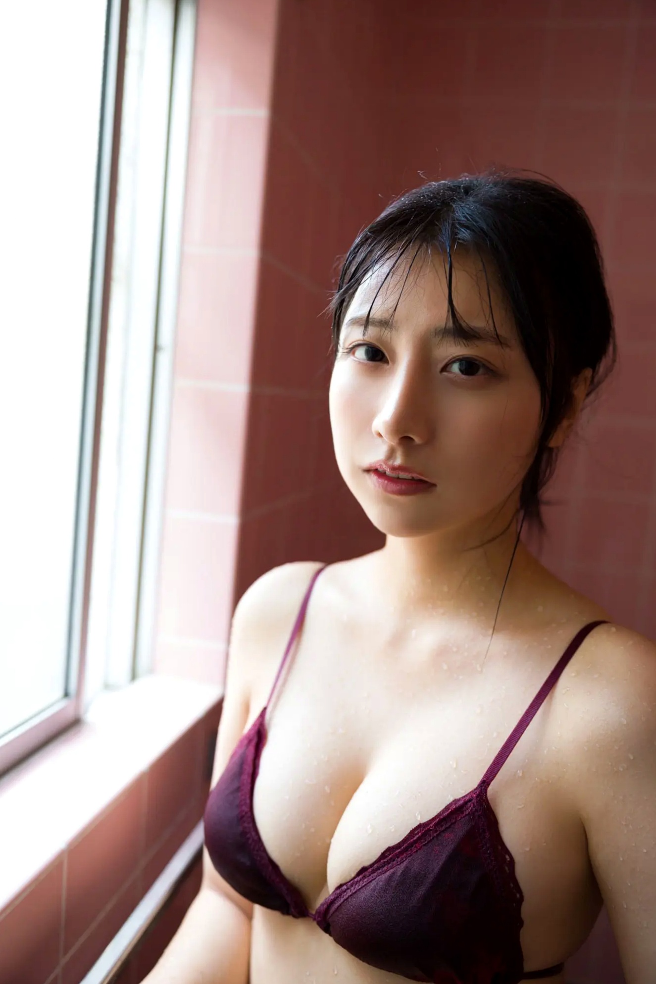 Gallery - 鈴木優香 - 密室のふれあい 居家私房性感写真 湿身诱惑与清纯魅力日本性感诱惑湿身浴室清纯 女神私房照_秀色女神 - image 25