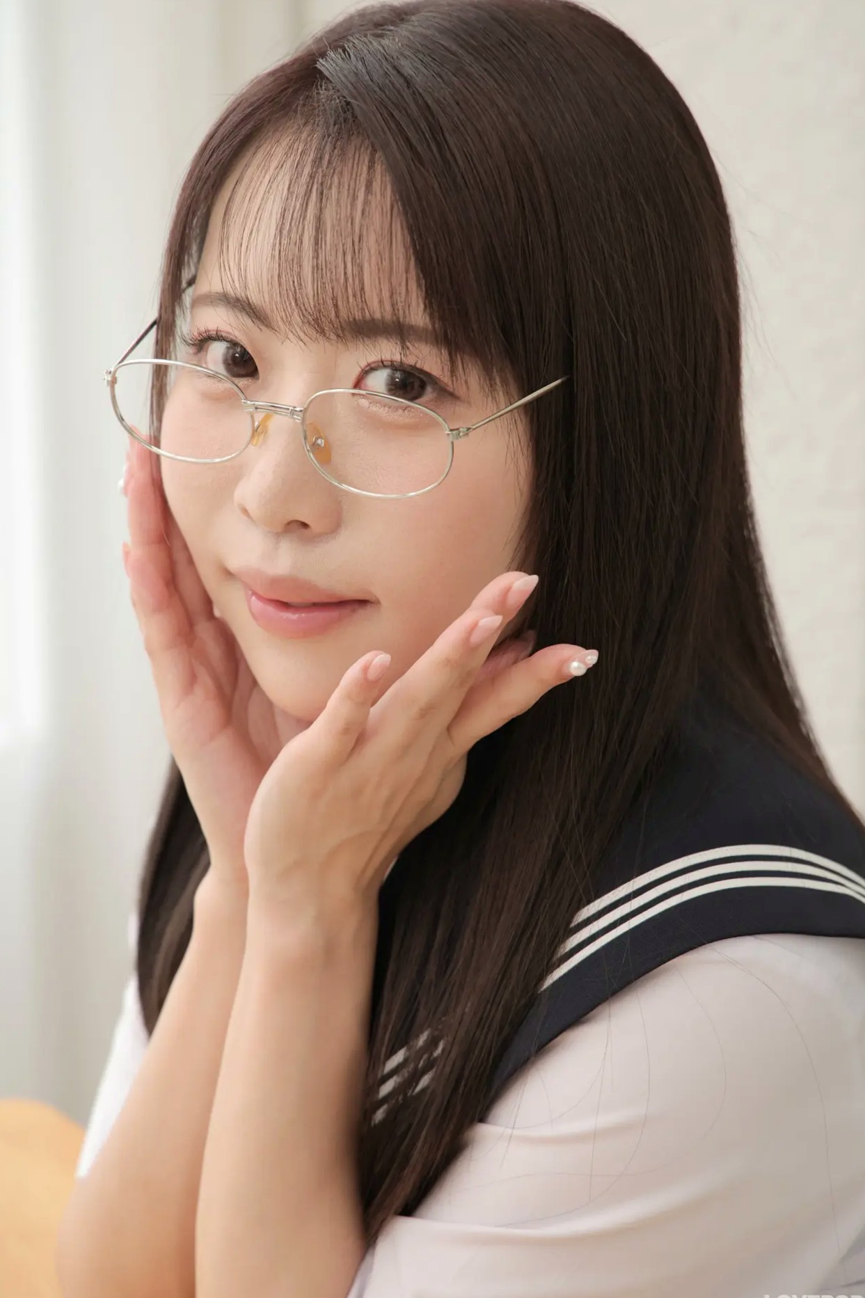 [LOVEPOP] Fureia ふれいあ Photoset 01 日系水手校服眼镜诱惑性感美臀写真