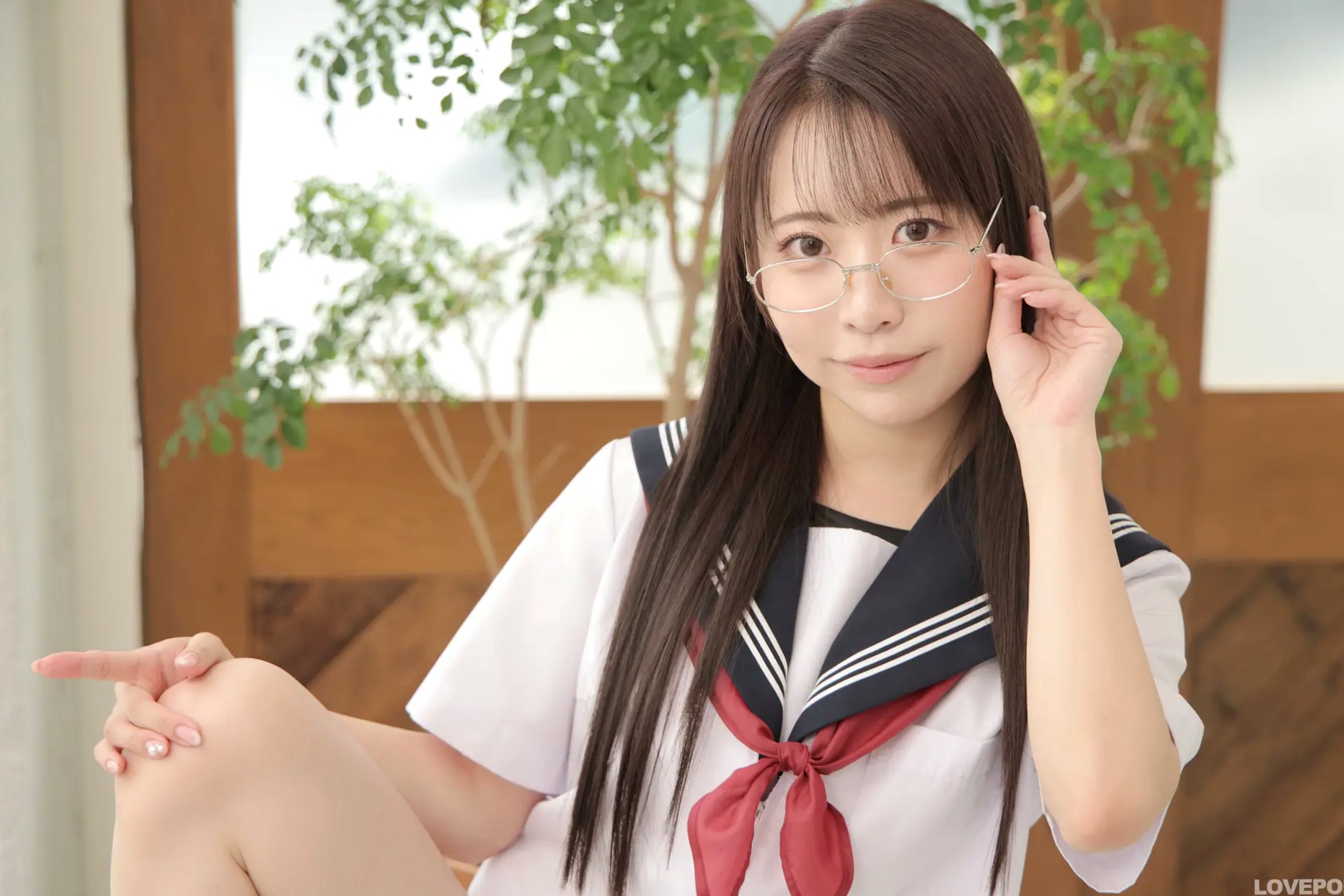 [LOVEPOP] Fureia ふれいあ Photoset 01 日系水手校服眼镜诱惑性感美臀写真