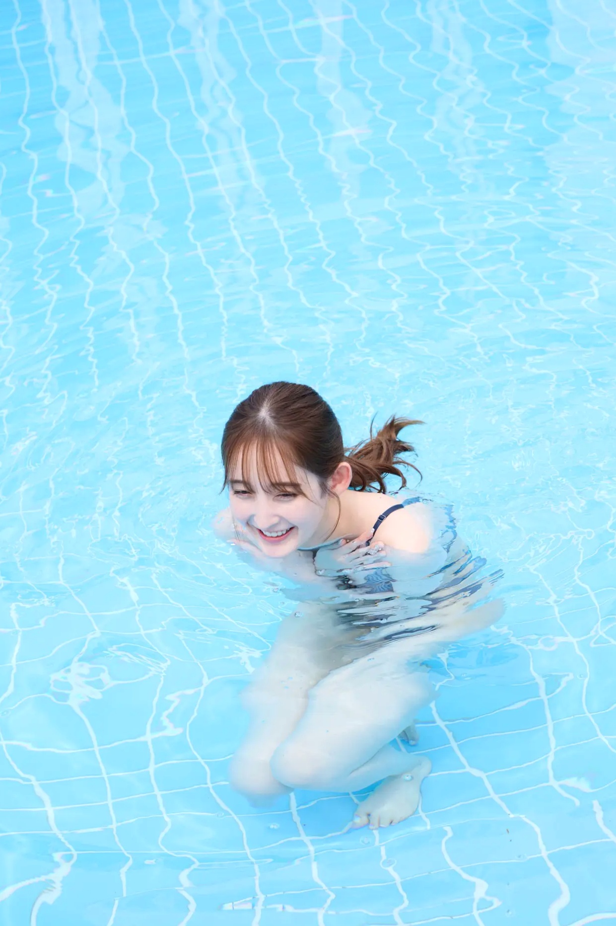 菜那セシル - 海辺の宝石 日系清新夏日泳池比基尼写真