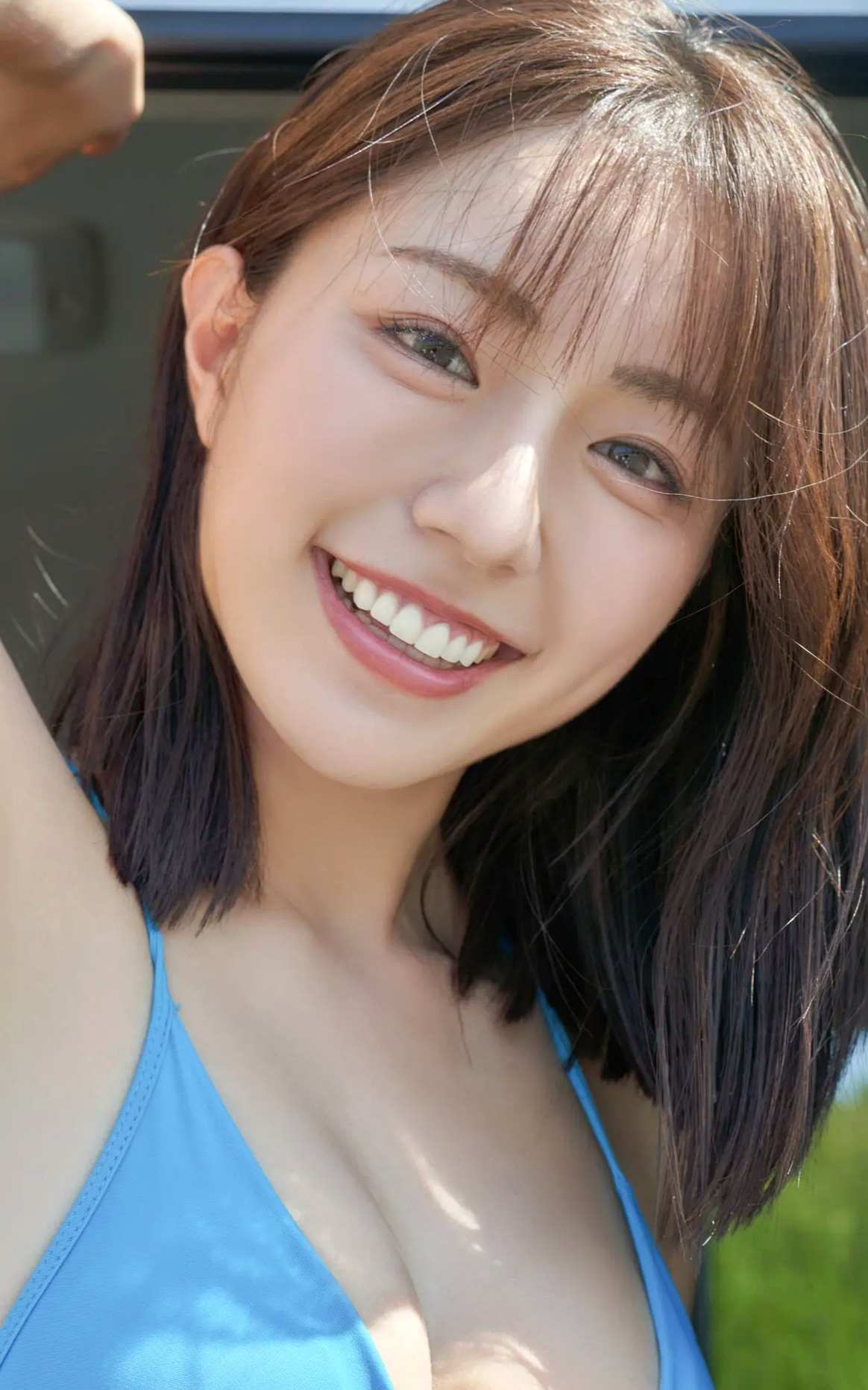 井手美希 - Kiss You 日本清纯美少女性感比基尼泳池写真