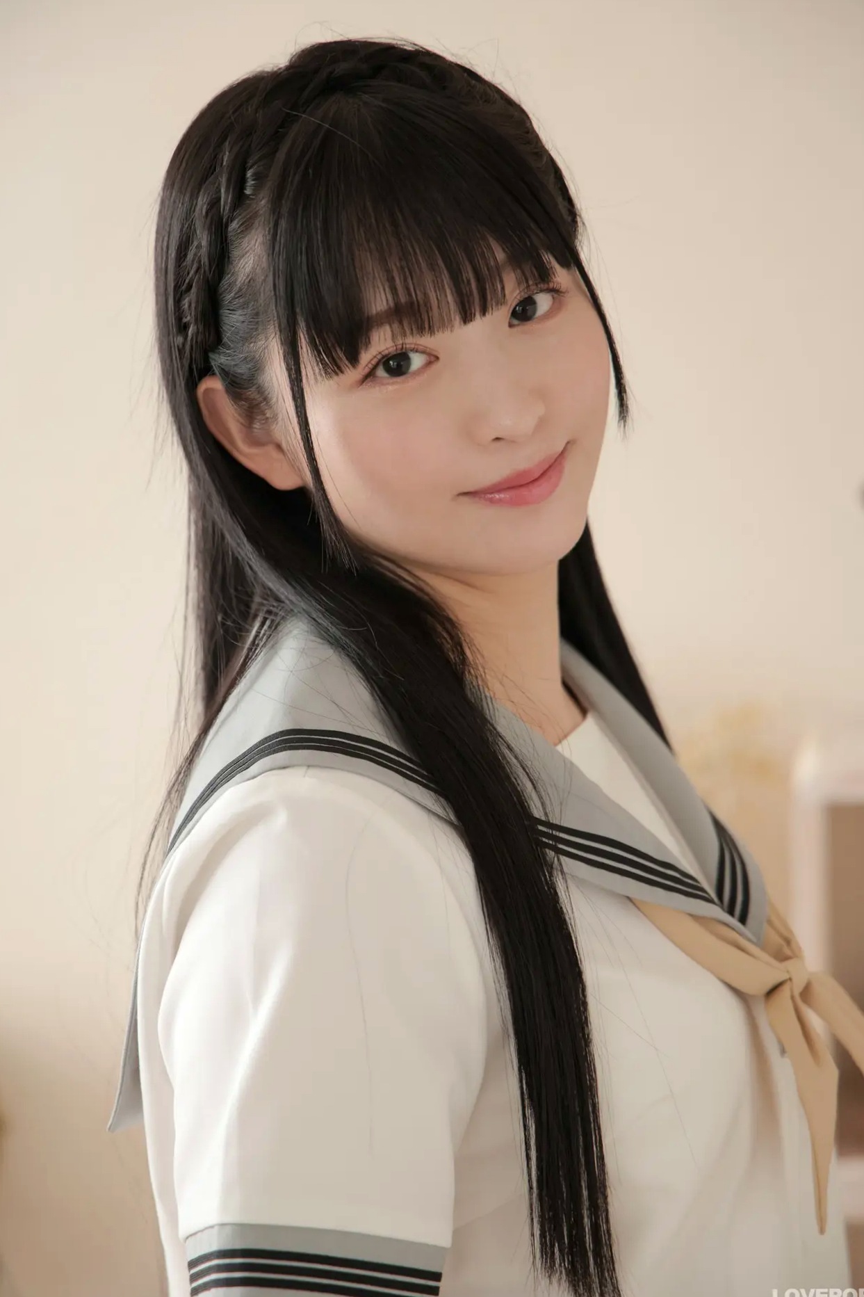 [LOVEPOP] Ayane Mitsuki 美月絢音 Photoset 02 日系校服JK制服清纯美腿私房