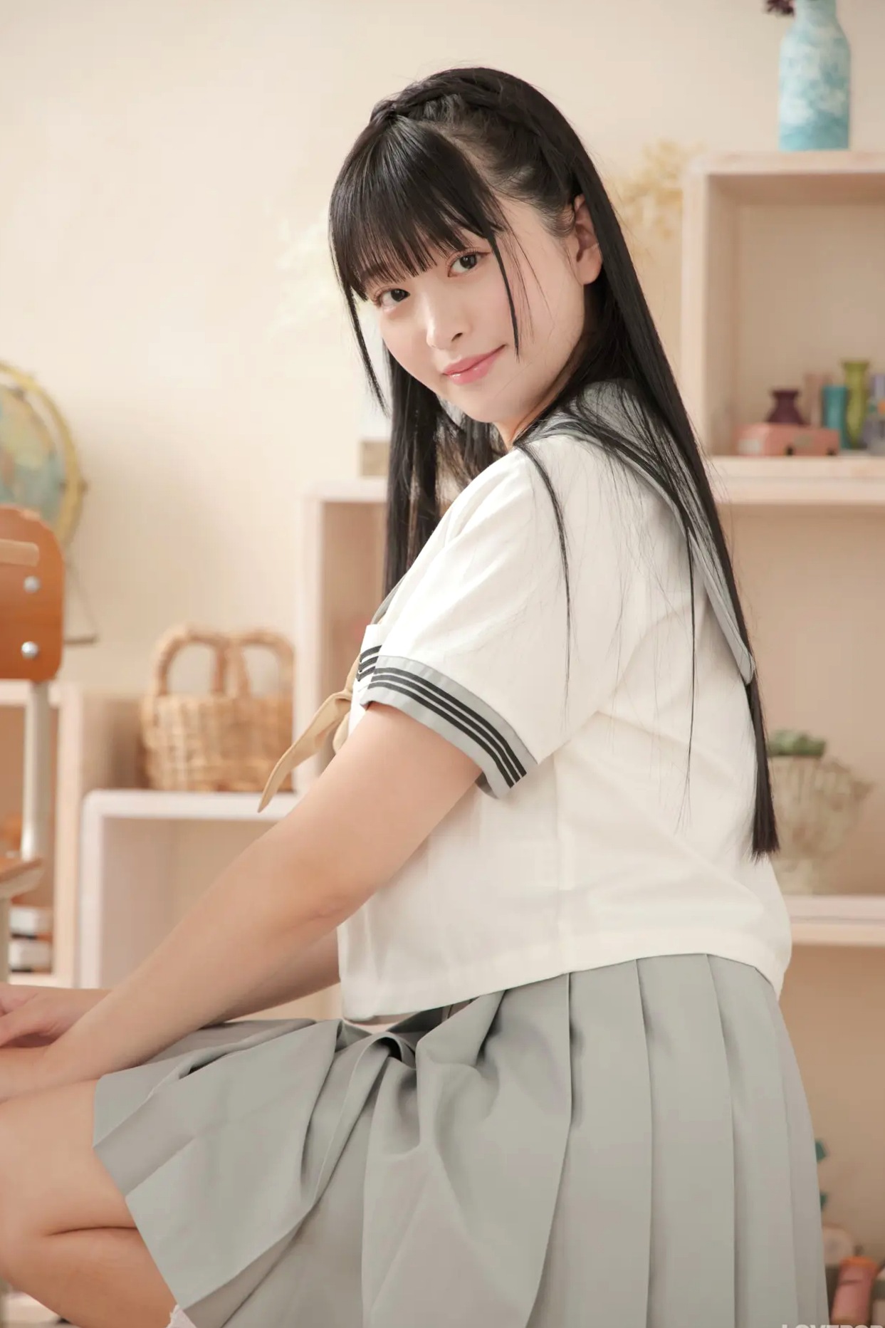[LOVEPOP] Ayane Mitsuki 美月絢音 Photoset 02 日系校服JK制服清纯美腿私房