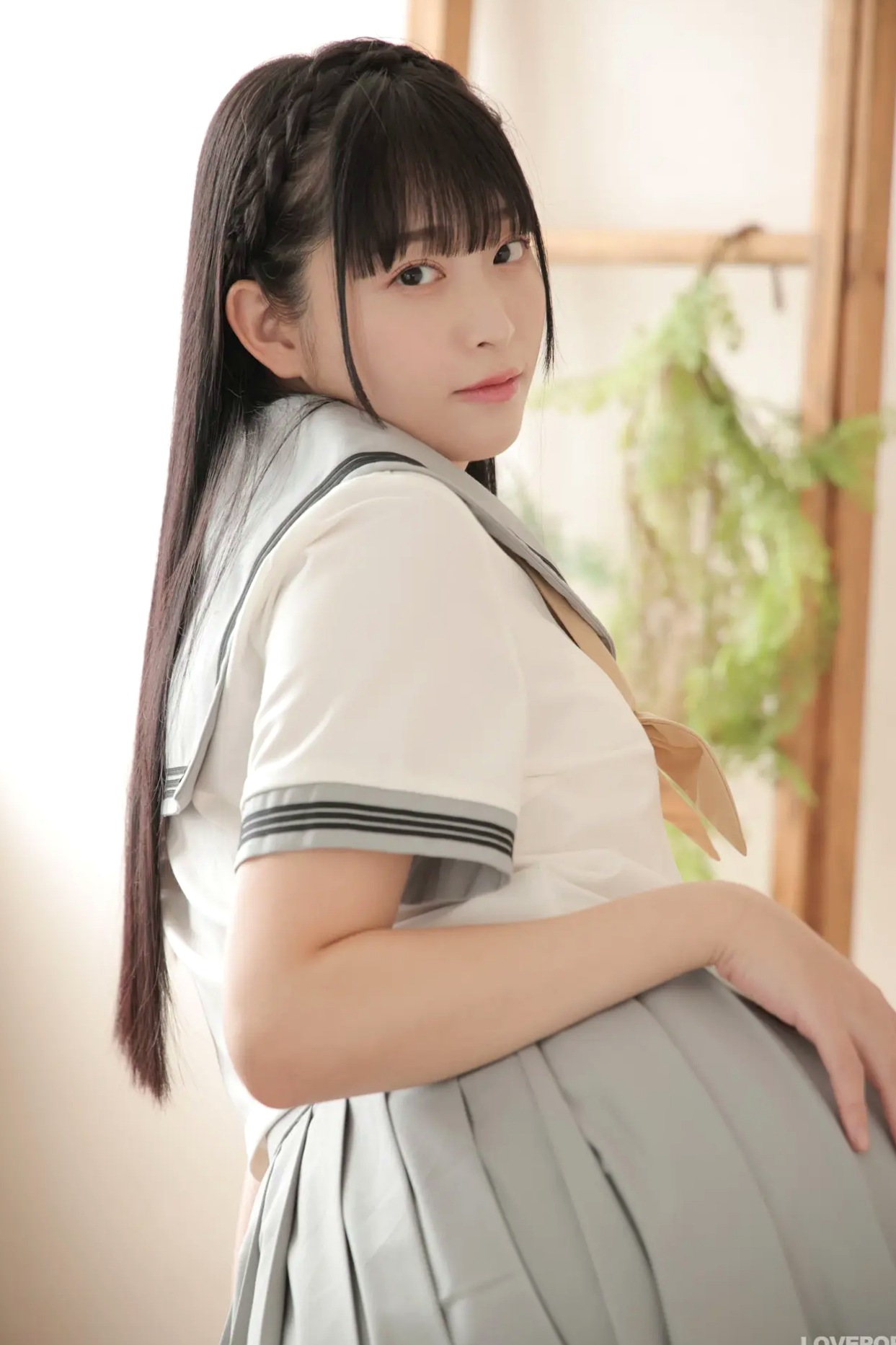 [LOVEPOP] Ayane Mitsuki 美月絢音 Photoset 02 日系校服JK制服清纯美腿私房