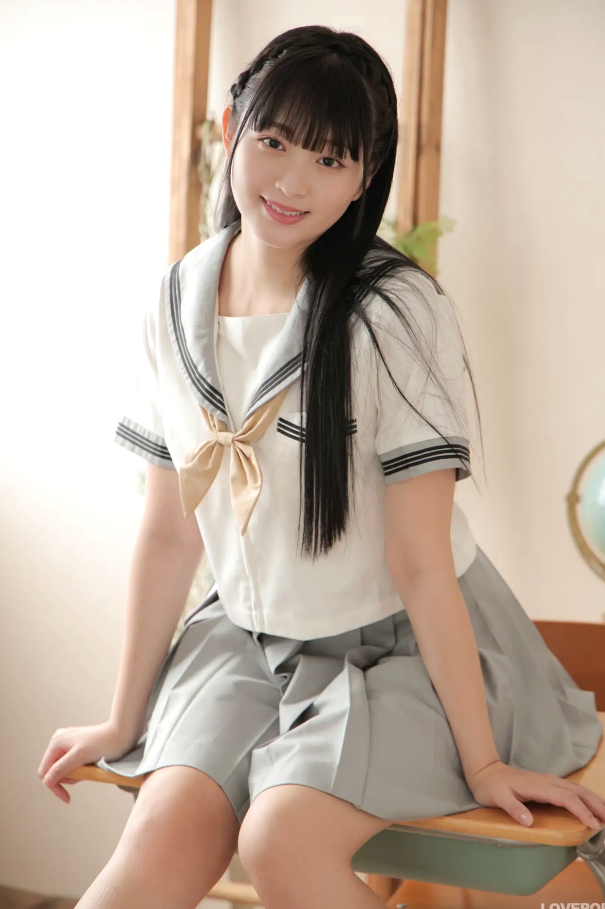 [LOVEPOP] Ayane Mitsuki 美月絢音 Photoset 02 日系校服JK制服清纯美腿私房