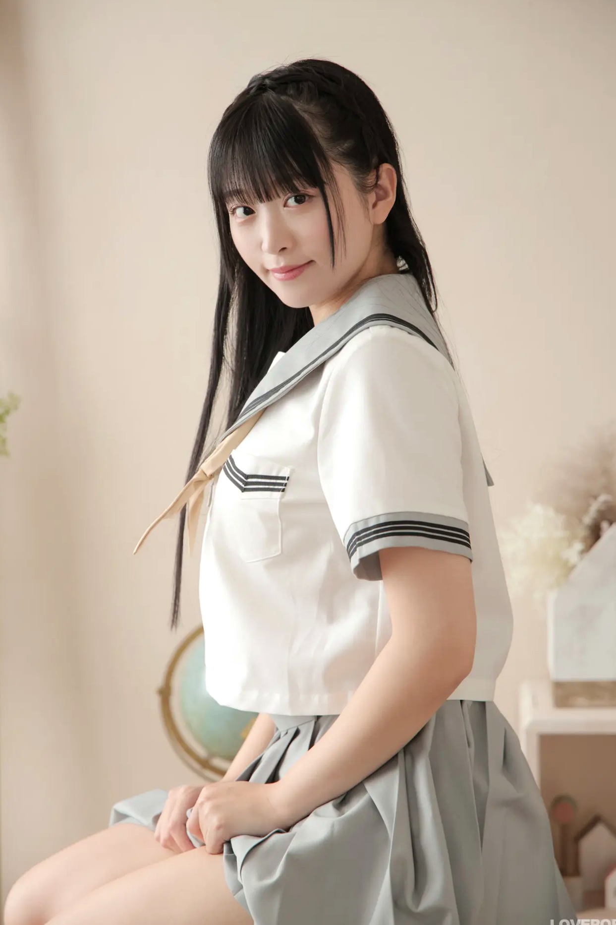 [LOVEPOP] Ayane Mitsuki 美月絢音 Photoset 02 日系校服JK制服清纯美腿私房