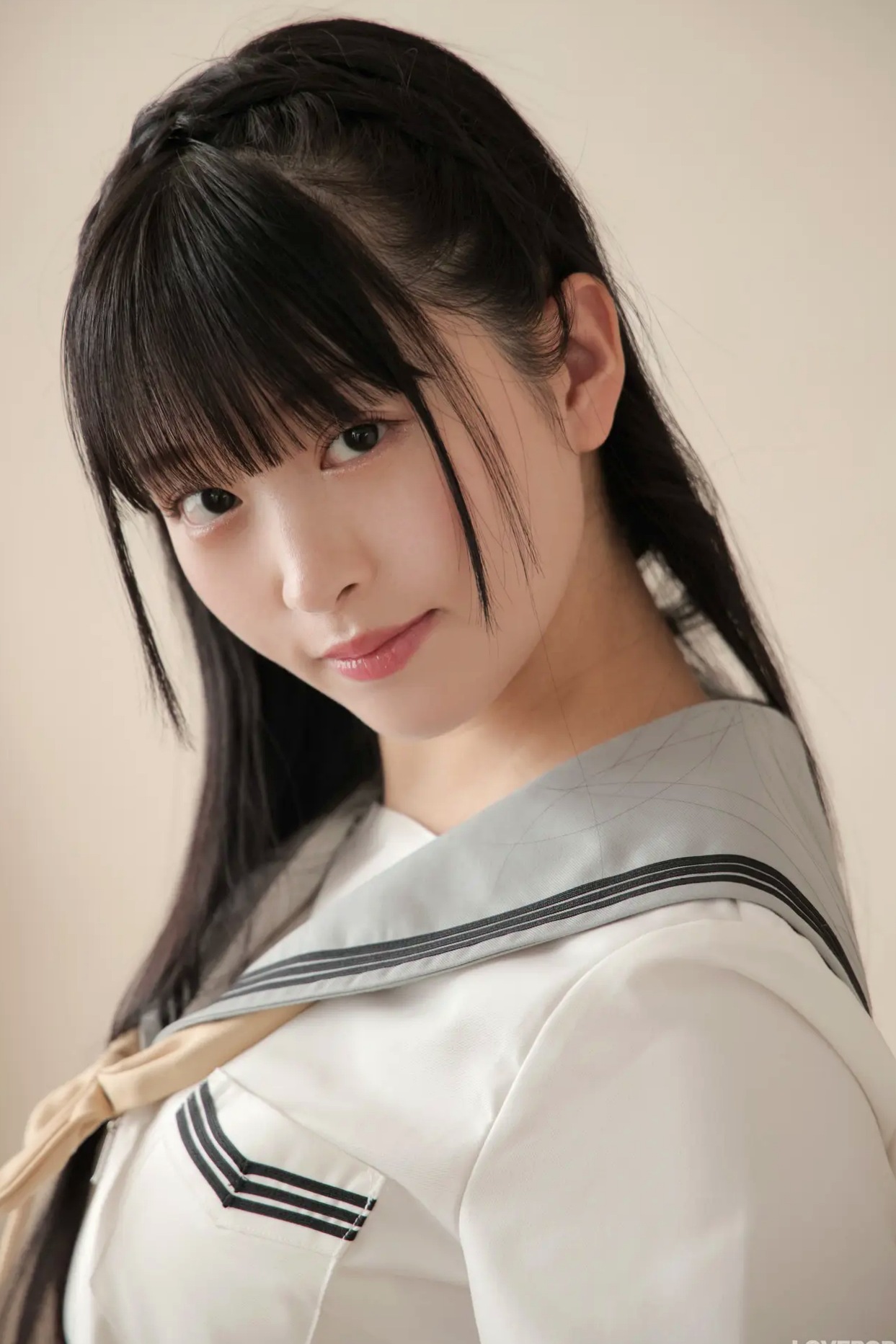 [LOVEPOP] Ayane Mitsuki 美月絢音 Photoset 02 日系校服JK制服清纯美腿私房