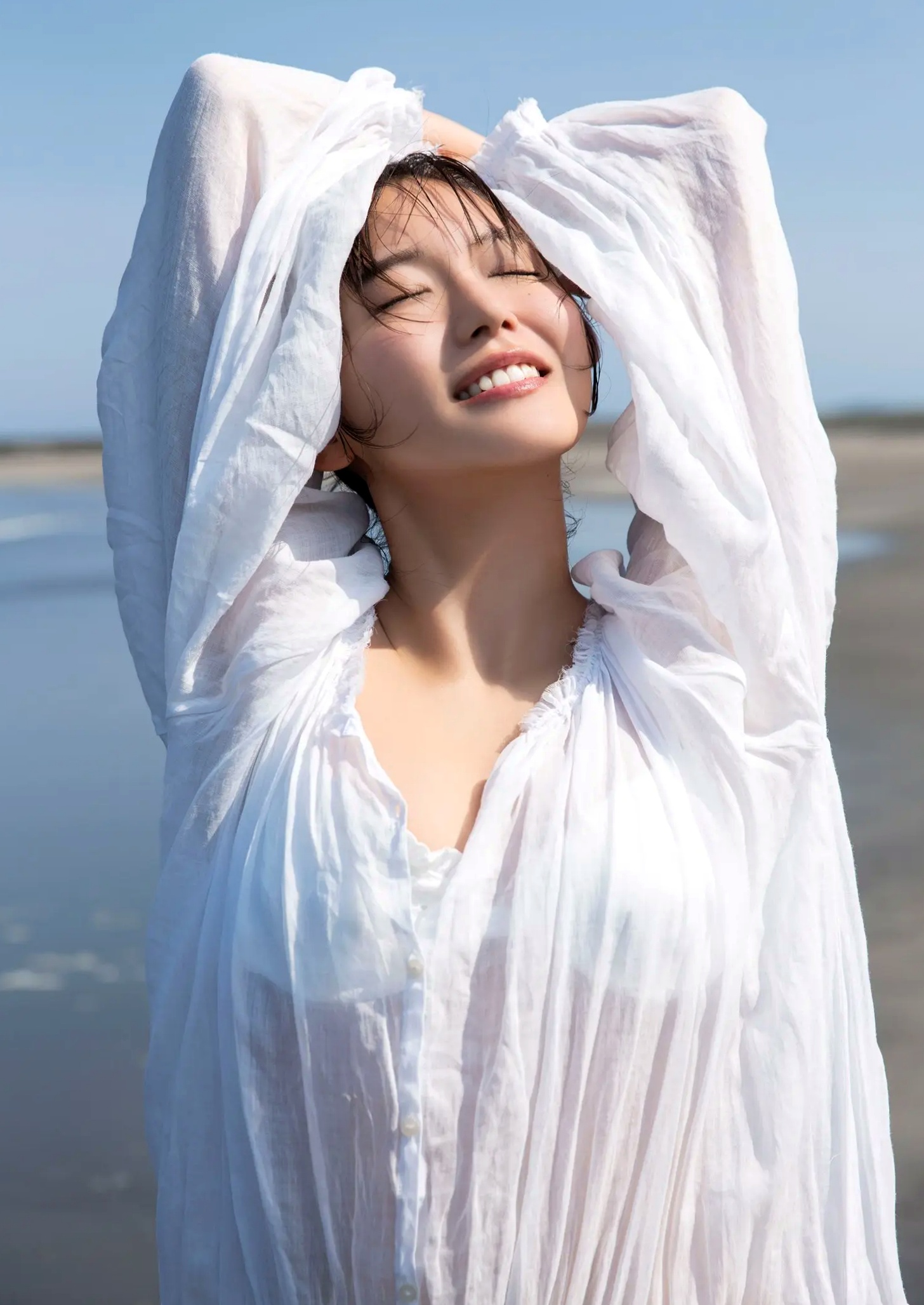 志田音々 - 泳池湿身比基尼写真 治愈系清纯女神阳光图集