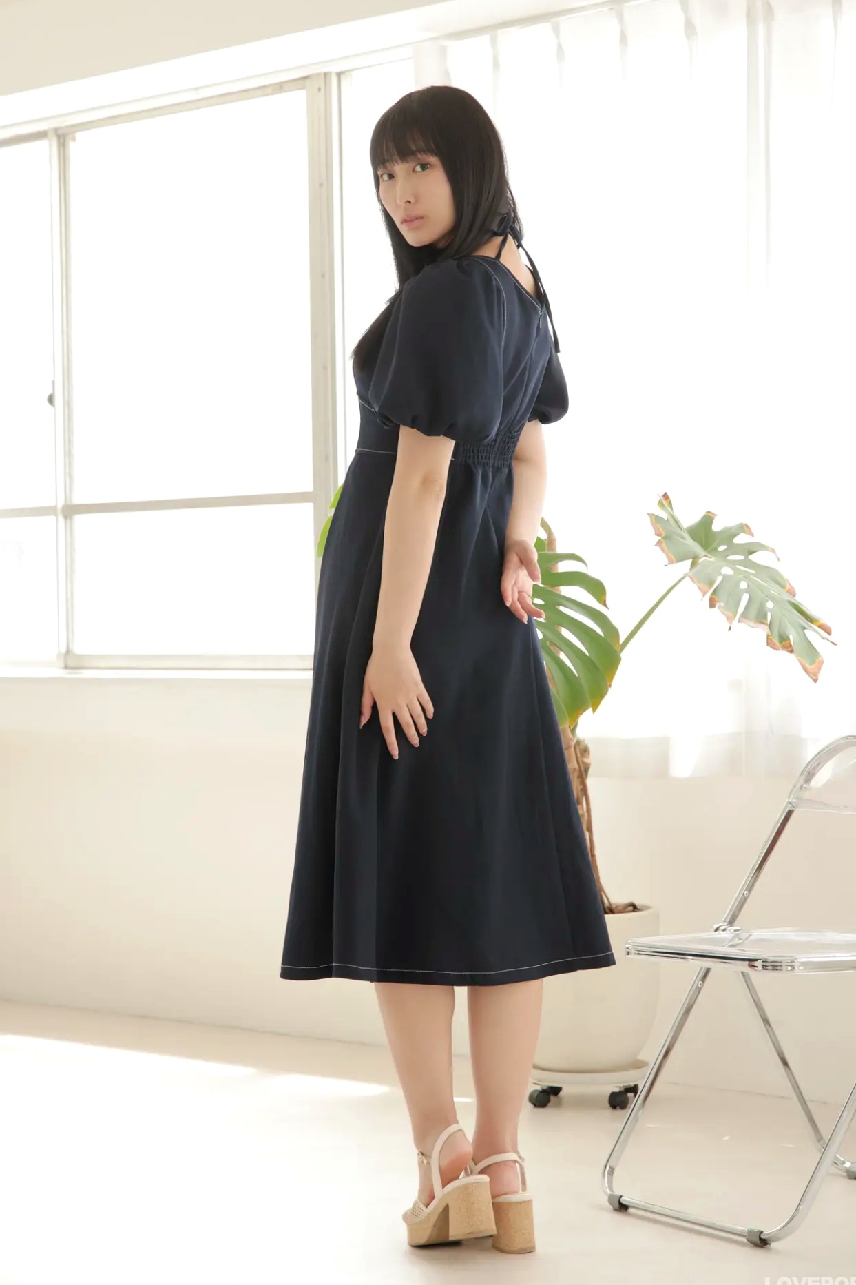 [LOVEPOP] Marina Asakawa 浅川まりな Photoset 05 气质连衣裙美腿家居私房写真