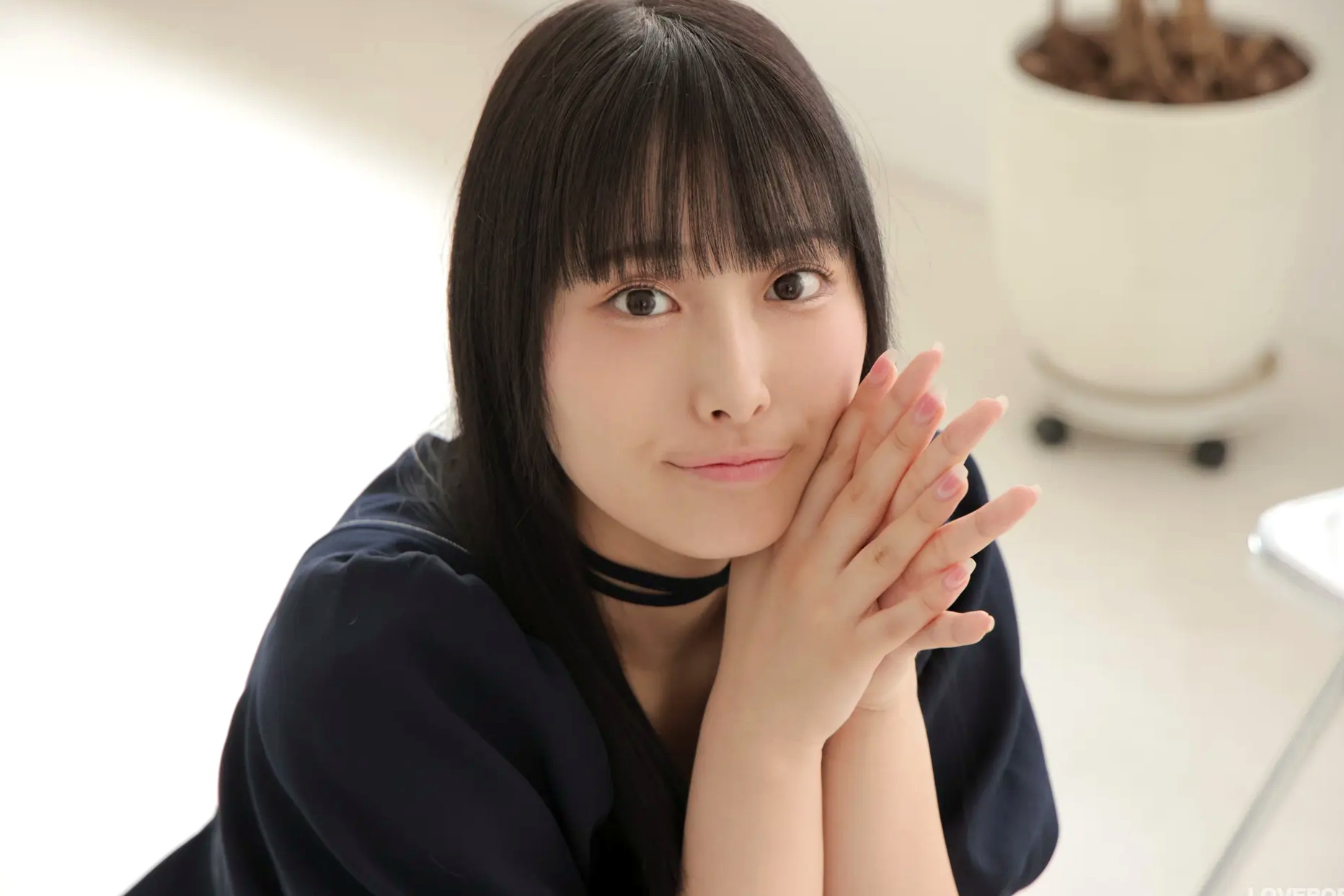 [LOVEPOP] Marina Asakawa 浅川まりな Photoset 05 气质连衣裙美腿家居私房写真