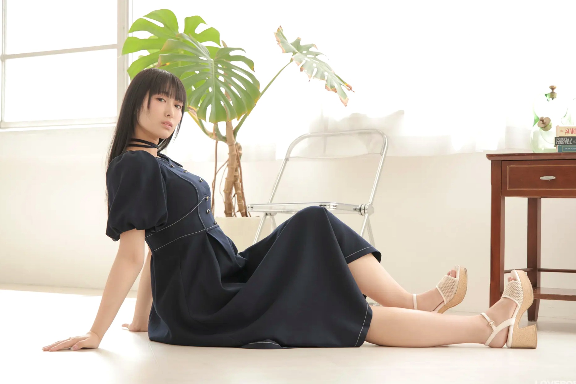 [LOVEPOP] Marina Asakawa 浅川まりな Photoset 05 气质连衣裙美腿家居私房写真