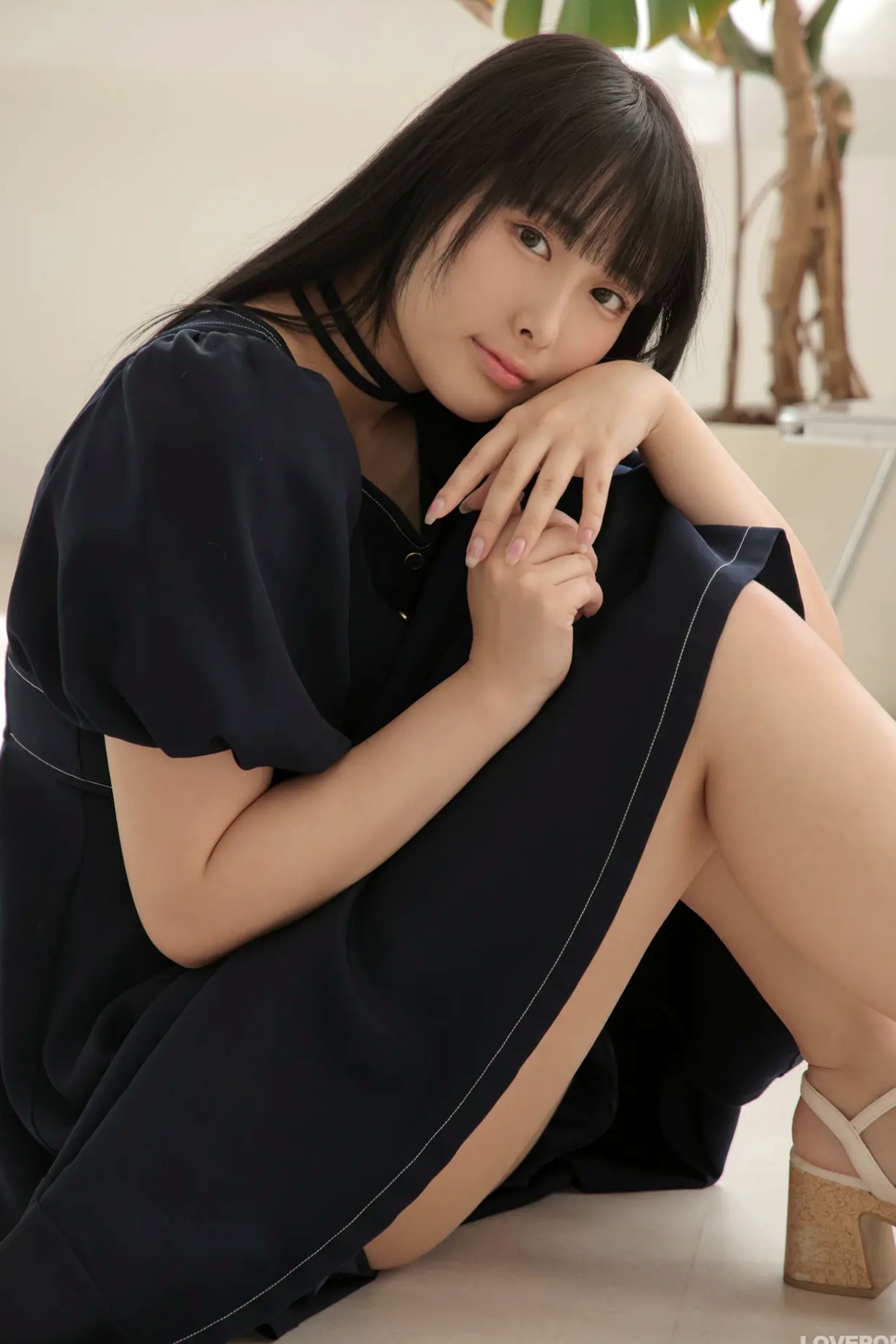 [LOVEPOP] Marina Asakawa 浅川まりな Photoset 05 气质连衣裙美腿家居私房写真