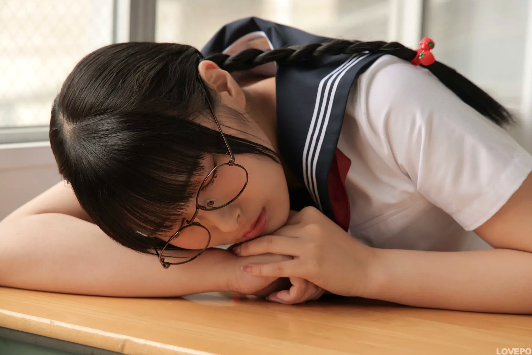 [LOVEPOP] Marina Asakawa 浅川まりな Photoset 02 日系眼镜水手服清纯校服美腿写真
