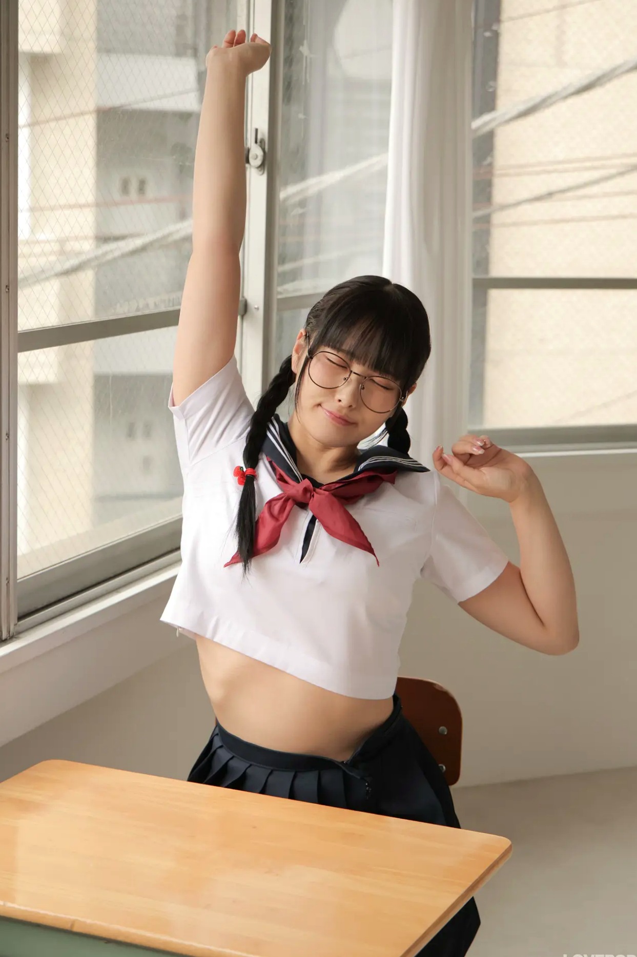 [LOVEPOP] Marina Asakawa 浅川まりな Photoset 02 日系眼镜水手服清纯校服美腿写真