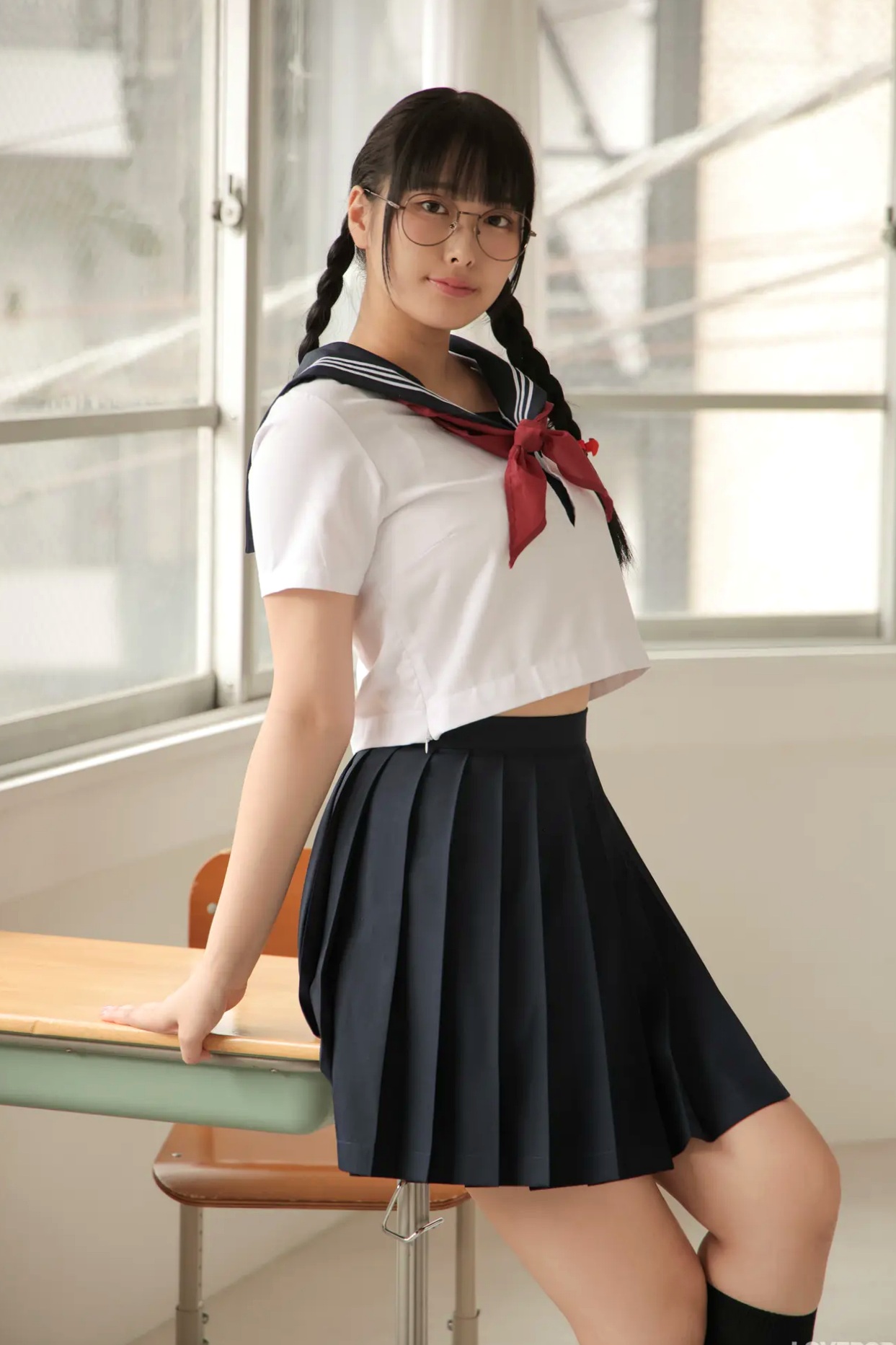 [LOVEPOP] Marina Asakawa 浅川まりな Photoset 02 日系眼镜水手服清纯校服美腿写真