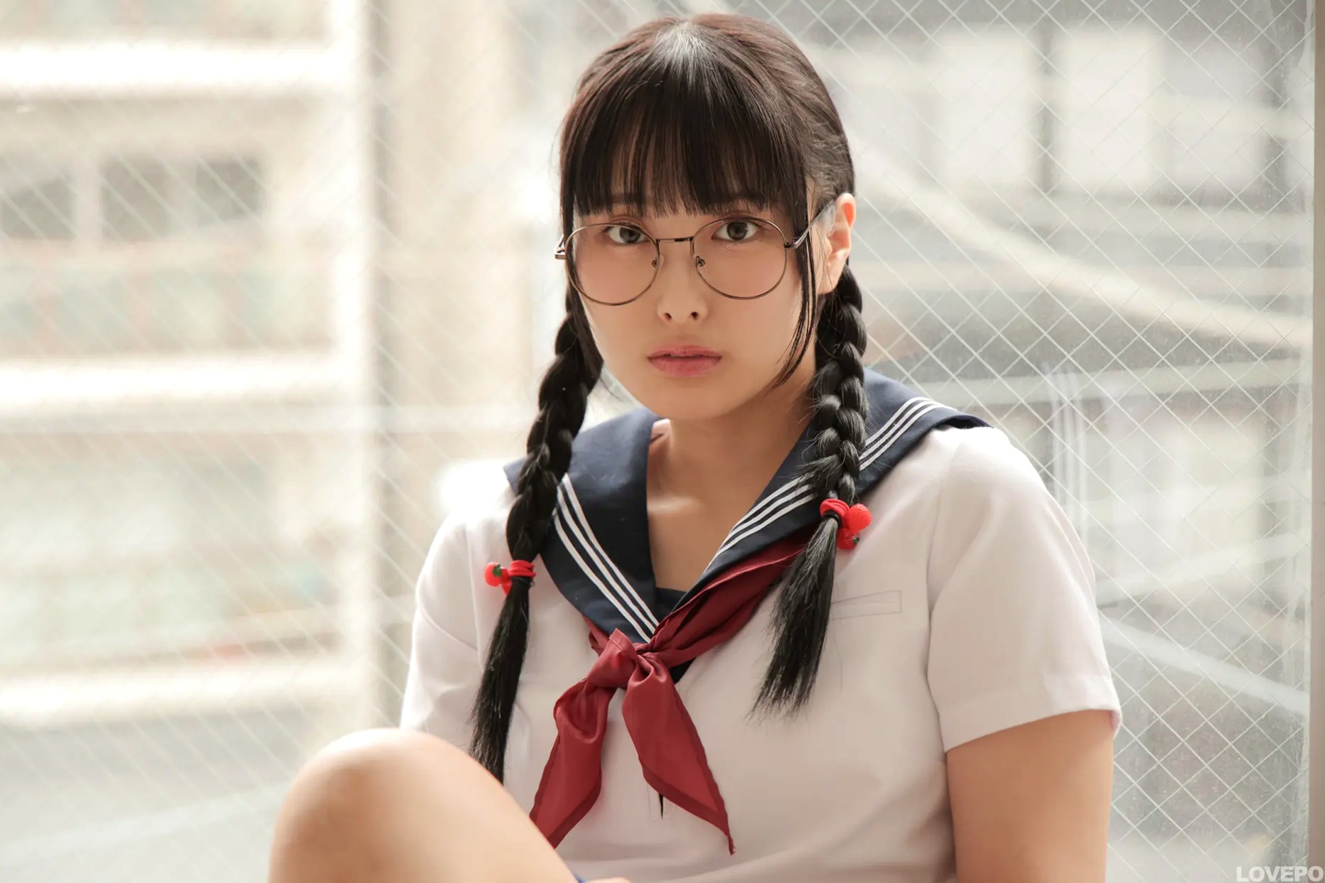 [LOVEPOP] Marina Asakawa 浅川まりな Photoset 02 日系眼镜水手服清纯校服美腿写真