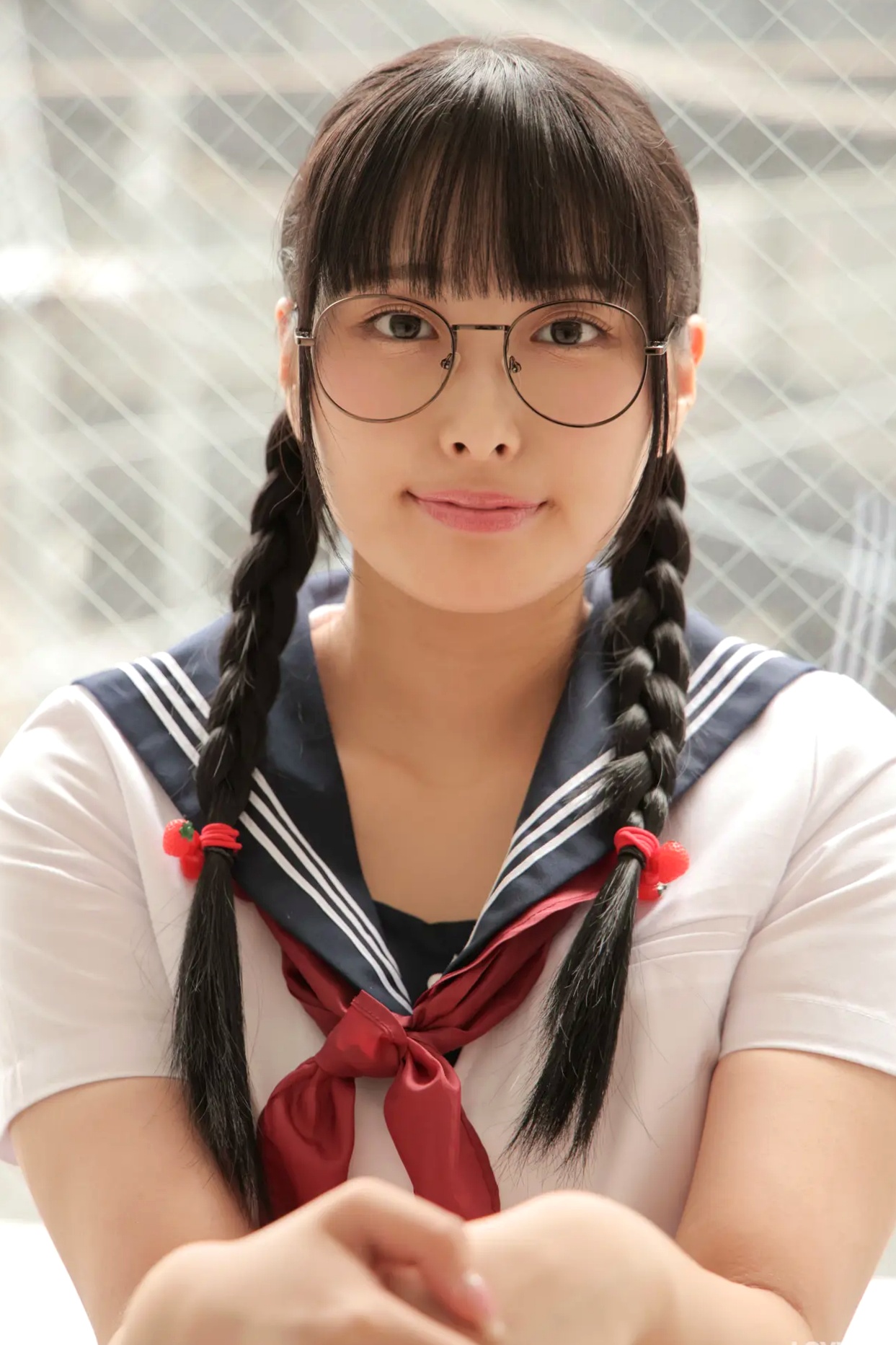 [LOVEPOP] Marina Asakawa 浅川まりな Photoset 02 日系眼镜水手服清纯校服美腿写真