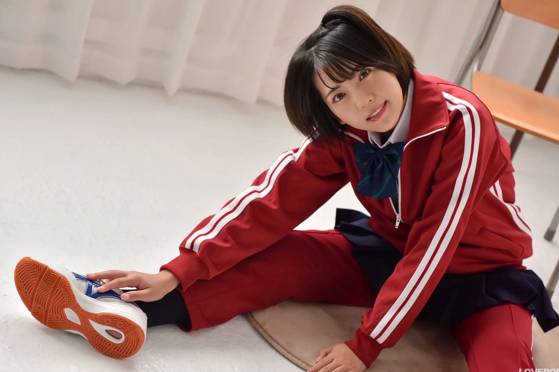[LOVEPOP] 佐々木萌香 (Moeka Sasaki) Photoset 29 日系运动校服清纯少女写真