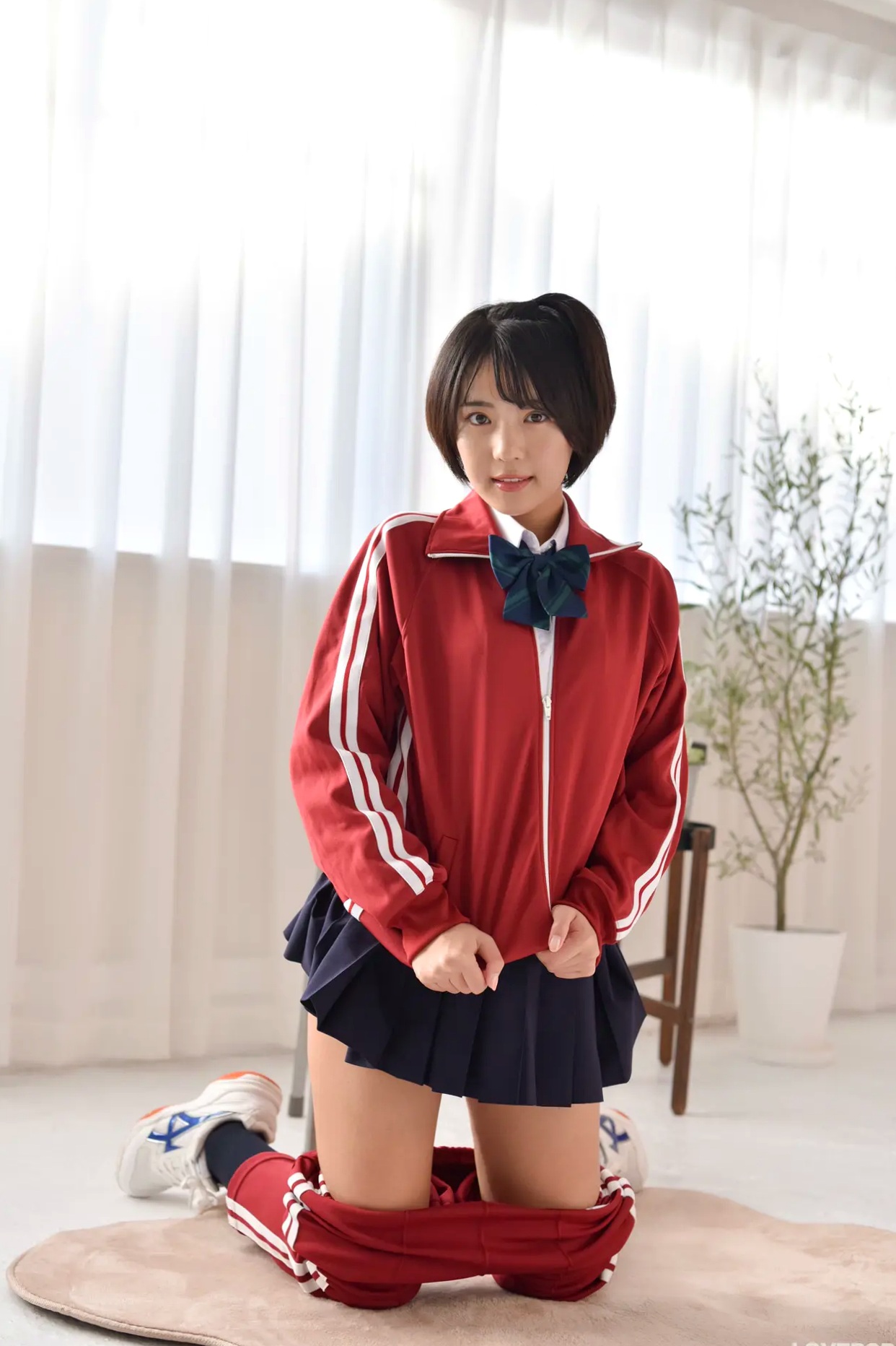 [LOVEPOP] 佐々木萌香 (Moeka Sasaki) Photoset 29 日系运动校服清纯少女写真