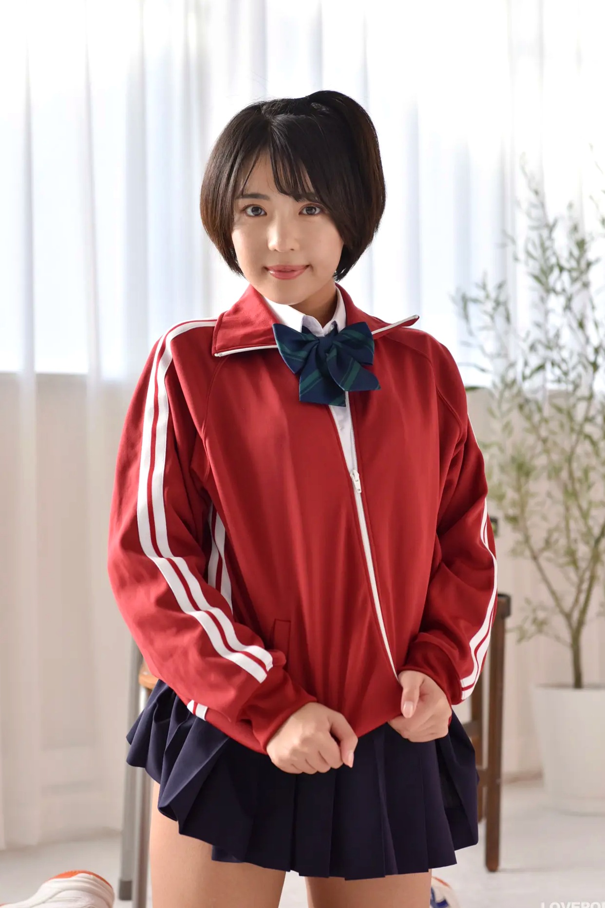 [LOVEPOP] 佐々木萌香 (Moeka Sasaki) Photoset 29 日系运动校服清纯少女写真