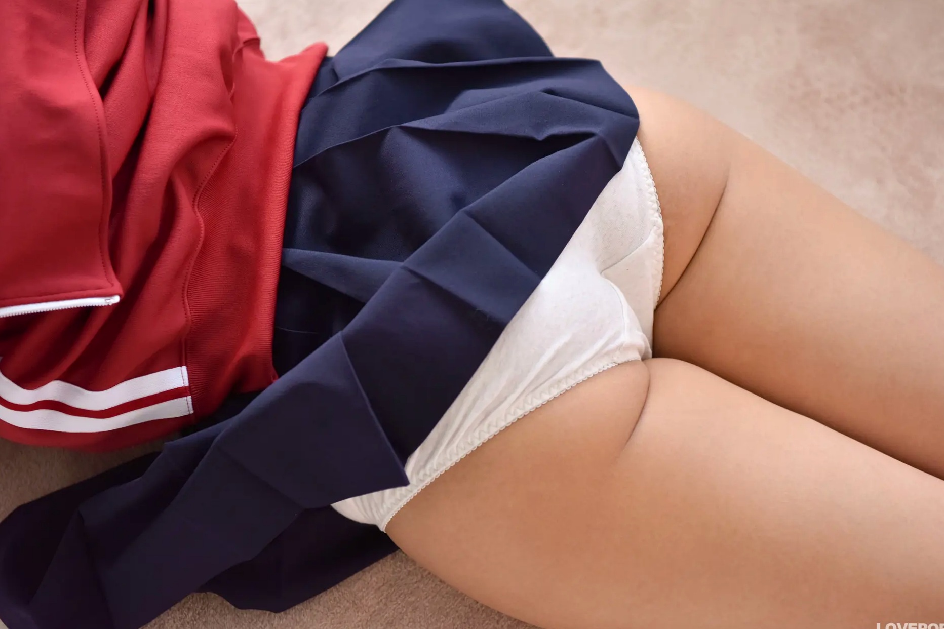 [LOVEPOP] 佐々木萌香 (Moeka Sasaki) Photoset 29 日系运动校服清纯少女写真