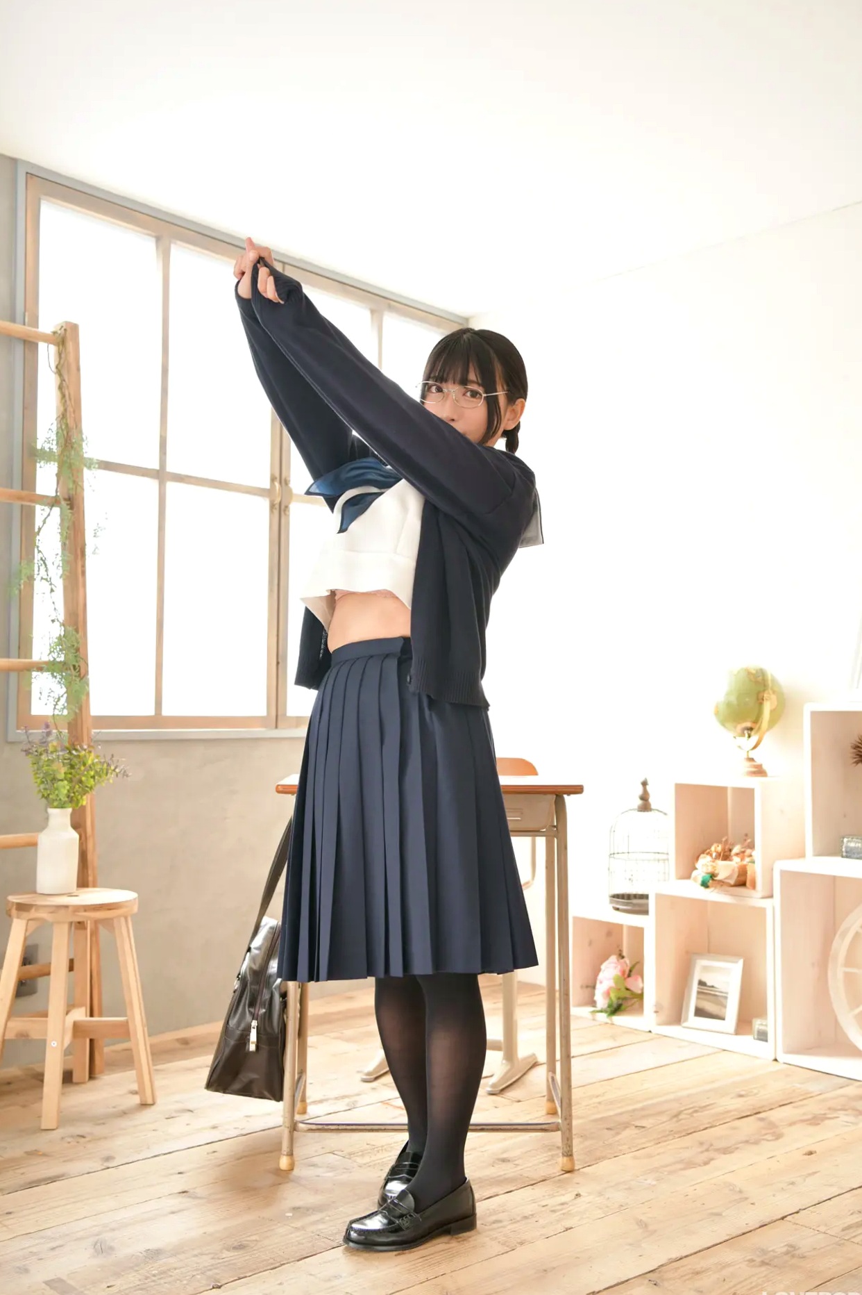 [LOVEPOP] Kaoru Ichihara 市原薫 Photoset 01 日本清纯校服黑丝制服写真