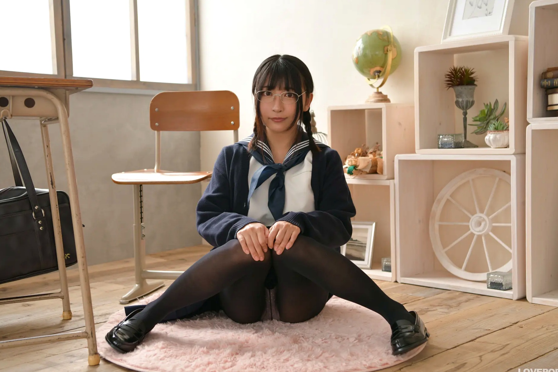 [LOVEPOP] Kaoru Ichihara 市原薫 Photoset 01 日本清纯校服黑丝制服写真