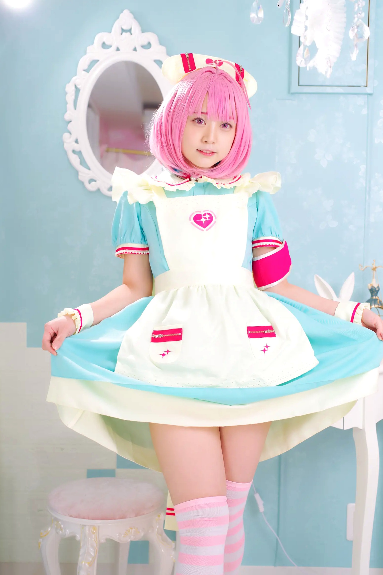 [Cosplay] Salt Melon 塩めろん。- さま、脱いだら人気が出るって本当ですか？！ 粉发萌妹性感私房写真