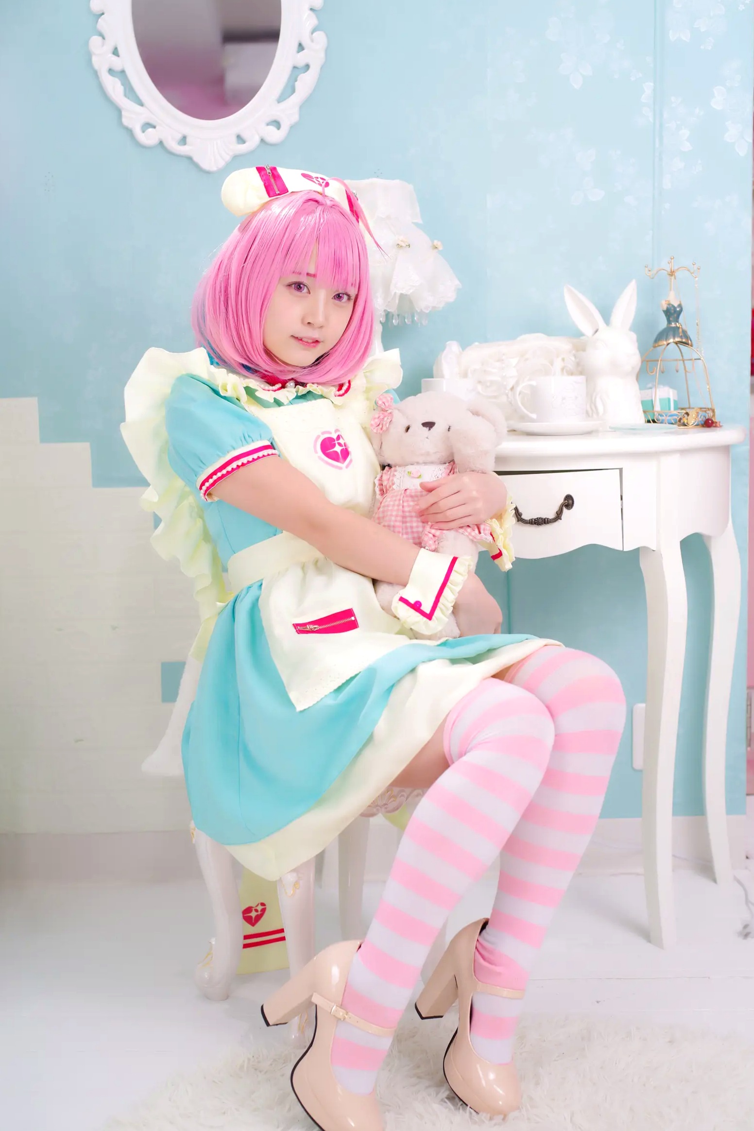[Cosplay] Salt Melon 塩めろん。- さま、脱いだら人気が出るって本当ですか？！ 粉发萌妹性感私房写真