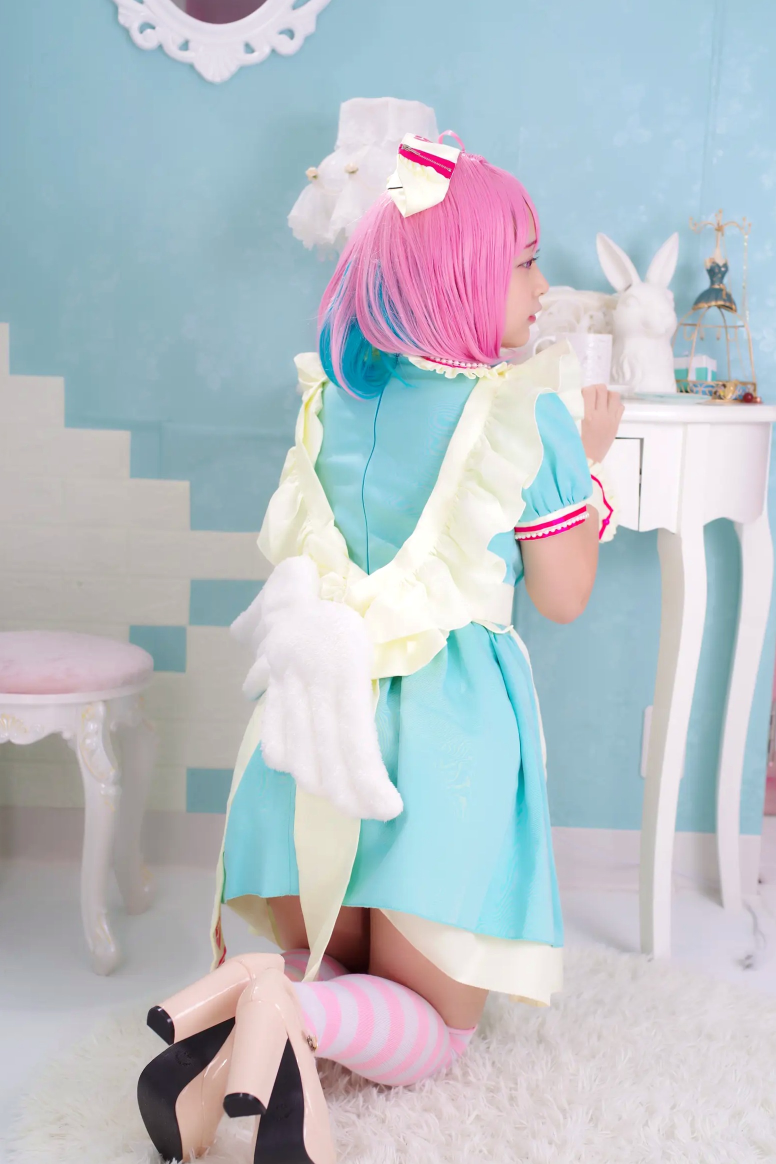 [Cosplay] Salt Melon 塩めろん。- さま、脱いだら人気が出るって本当ですか？！ 粉发萌妹性感私房写真