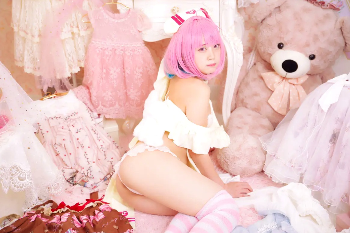 [Cosplay] Salt Melon 塩めろん。- さま、脱いだら人気が出るって本当ですか？！ 粉发萌妹性感私房写真