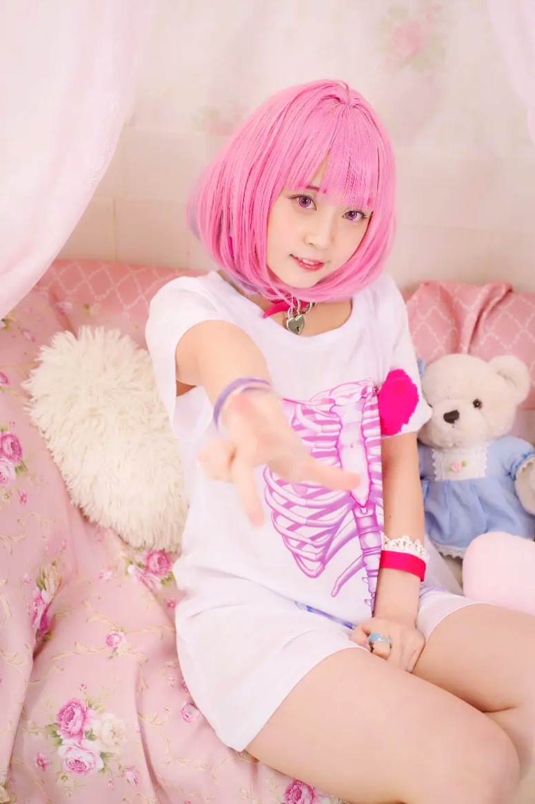 [Cosplay] Salt Melon 塩めろん。- さま、脱いだら人気が出るって本当ですか？！ 粉发萌妹性感私房写真