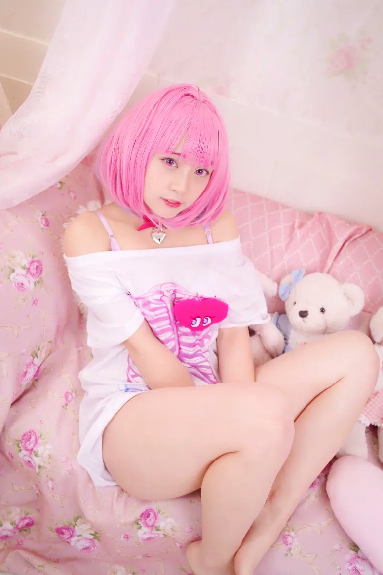 [Cosplay] Salt Melon 塩めろん。- さま、脱いだら人気が出るって本当ですか？！ 粉发萌妹性感私房写真