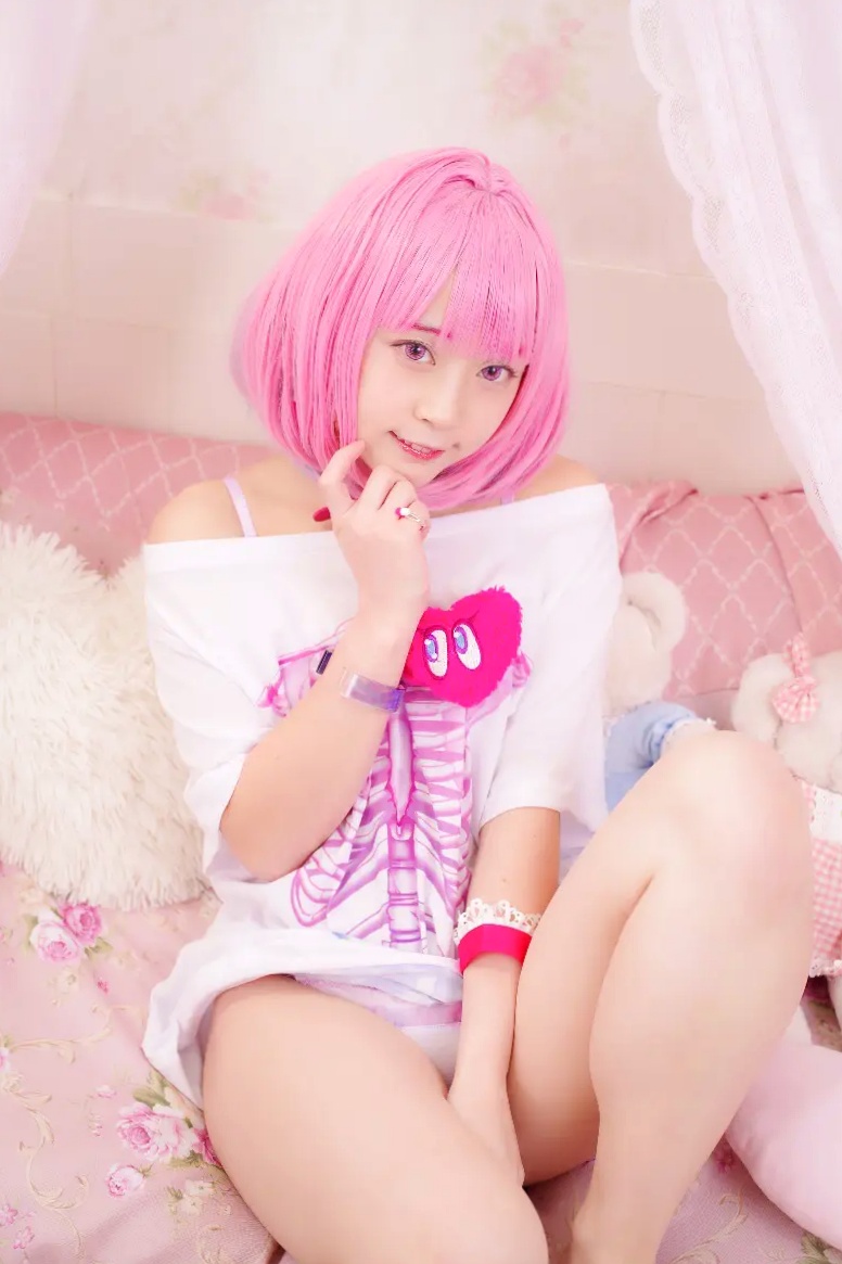 [Cosplay] Salt Melon 塩めろん。- さま、脱いだら人気が出るって本当ですか？！ 粉发萌妹性感私房写真