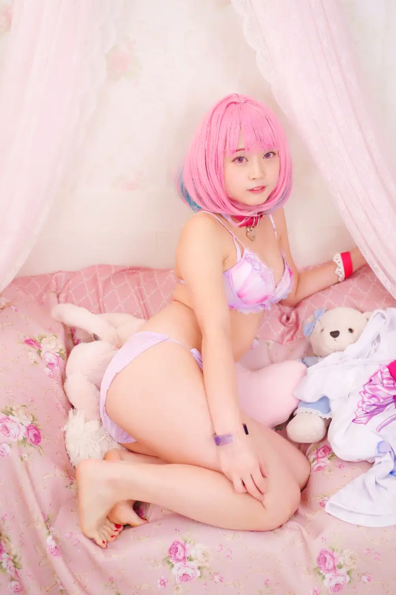 [Cosplay] Salt Melon 塩めろん。- さま、脱いだら人気が出るって本当ですか？！ 粉发萌妹性感私房写真