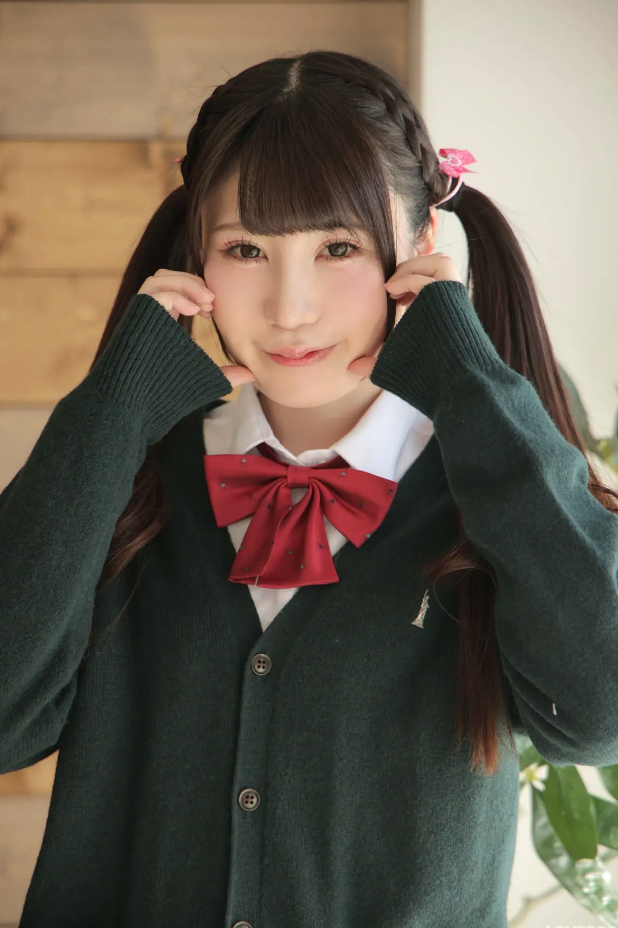 [LOVEPOP] Meru Momose 桃瀬める Photoset 01 日系JK校服清纯甜美私房写真