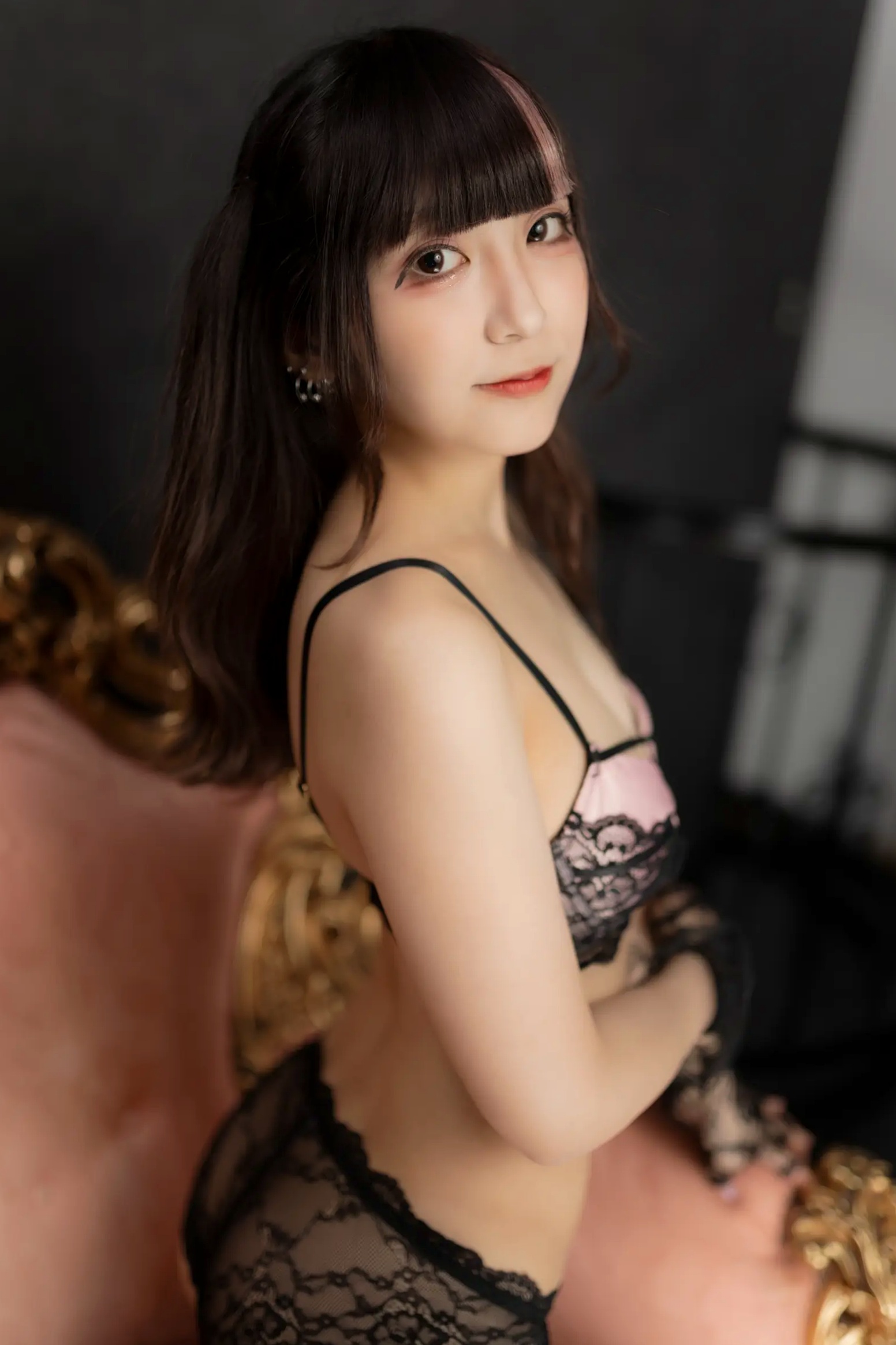 《Ai Takanashi 高梨あい - Nightmare》性感蕾丝内衣与魅惑私房写真