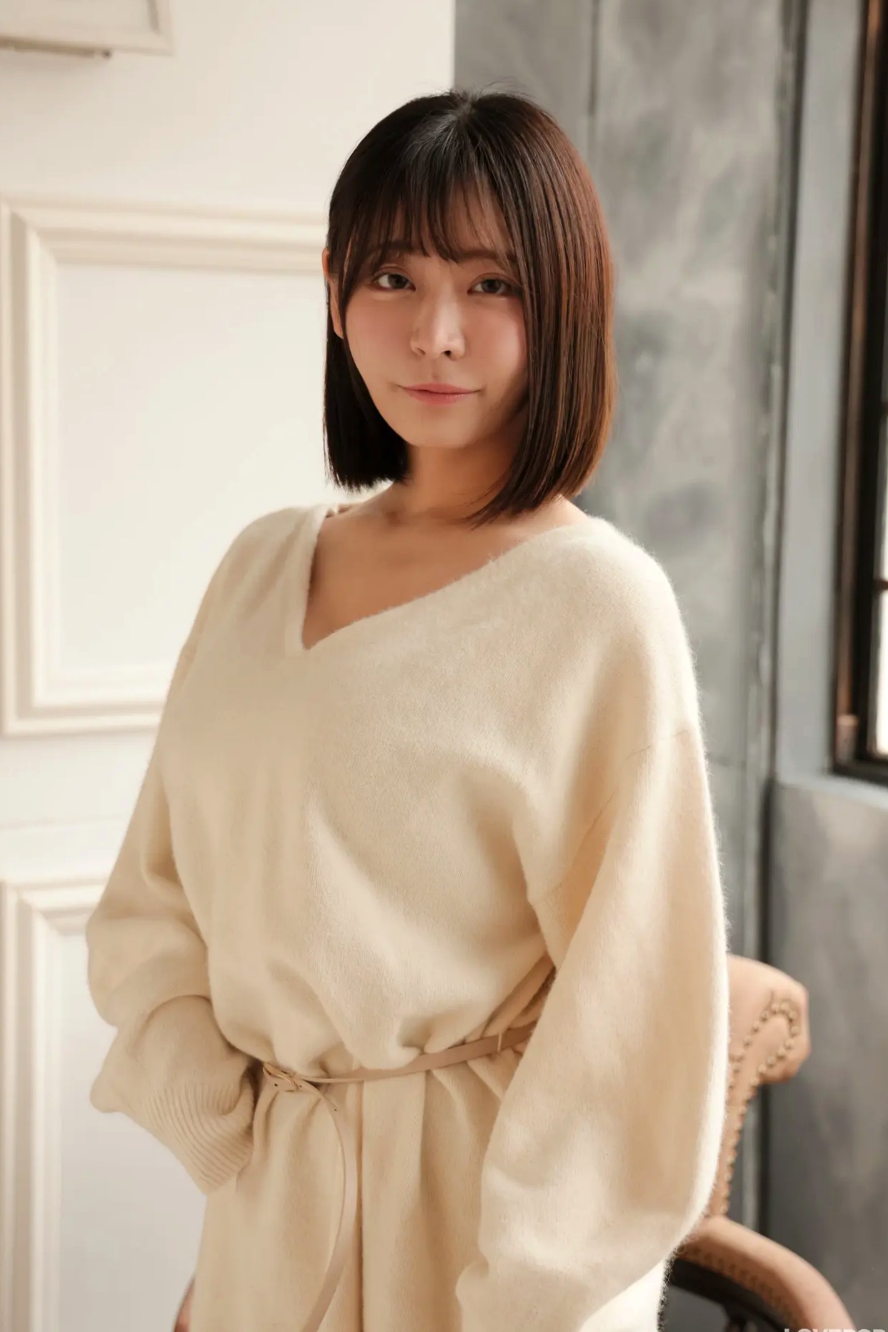 [LOVEPOP] Yui Kohinata 小日向結衣 Photoset 01 暖系毛衣搭配魅惑黑丝美腿私房写真